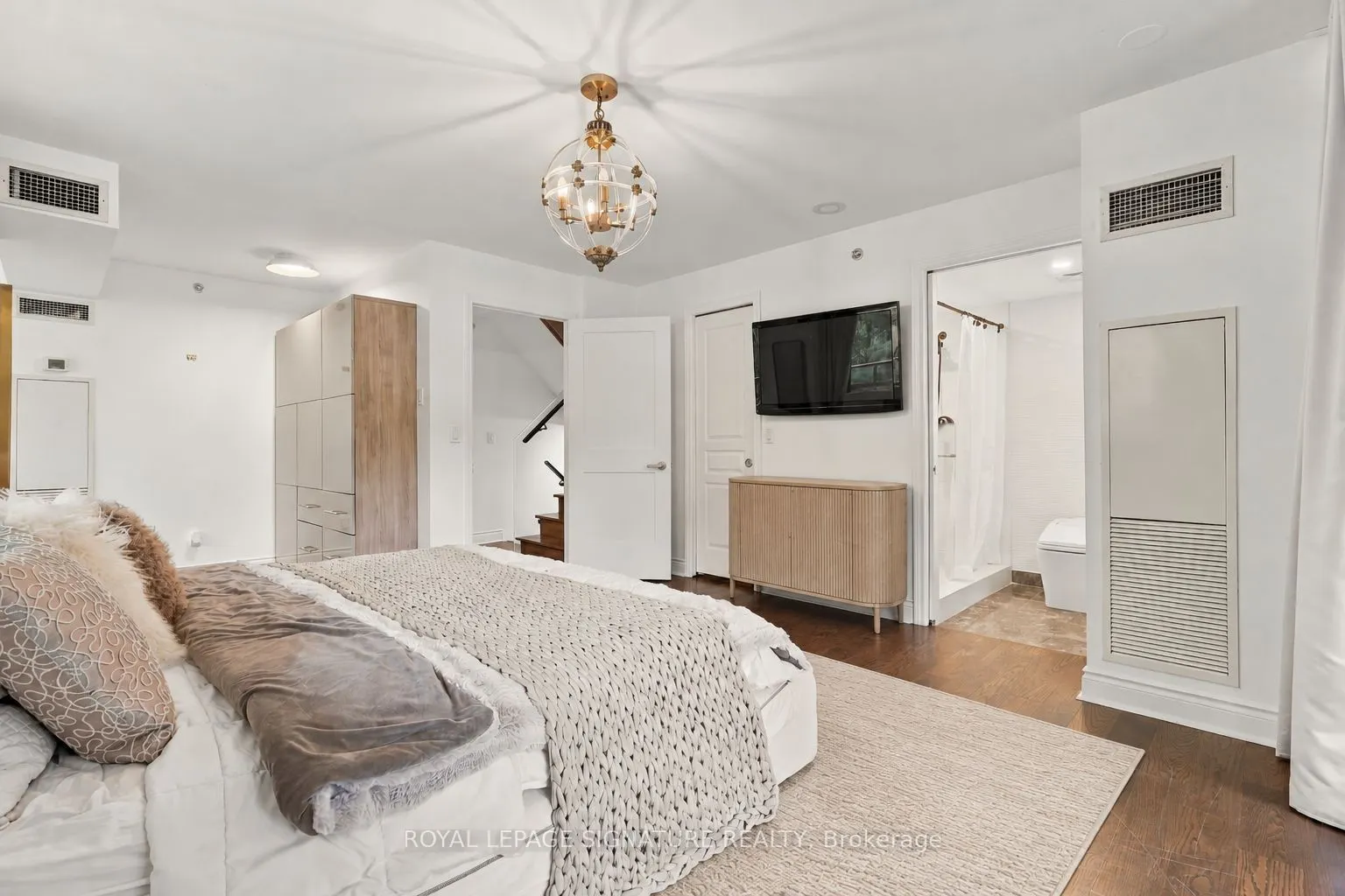2230 Lake Shore Boulevard W #107