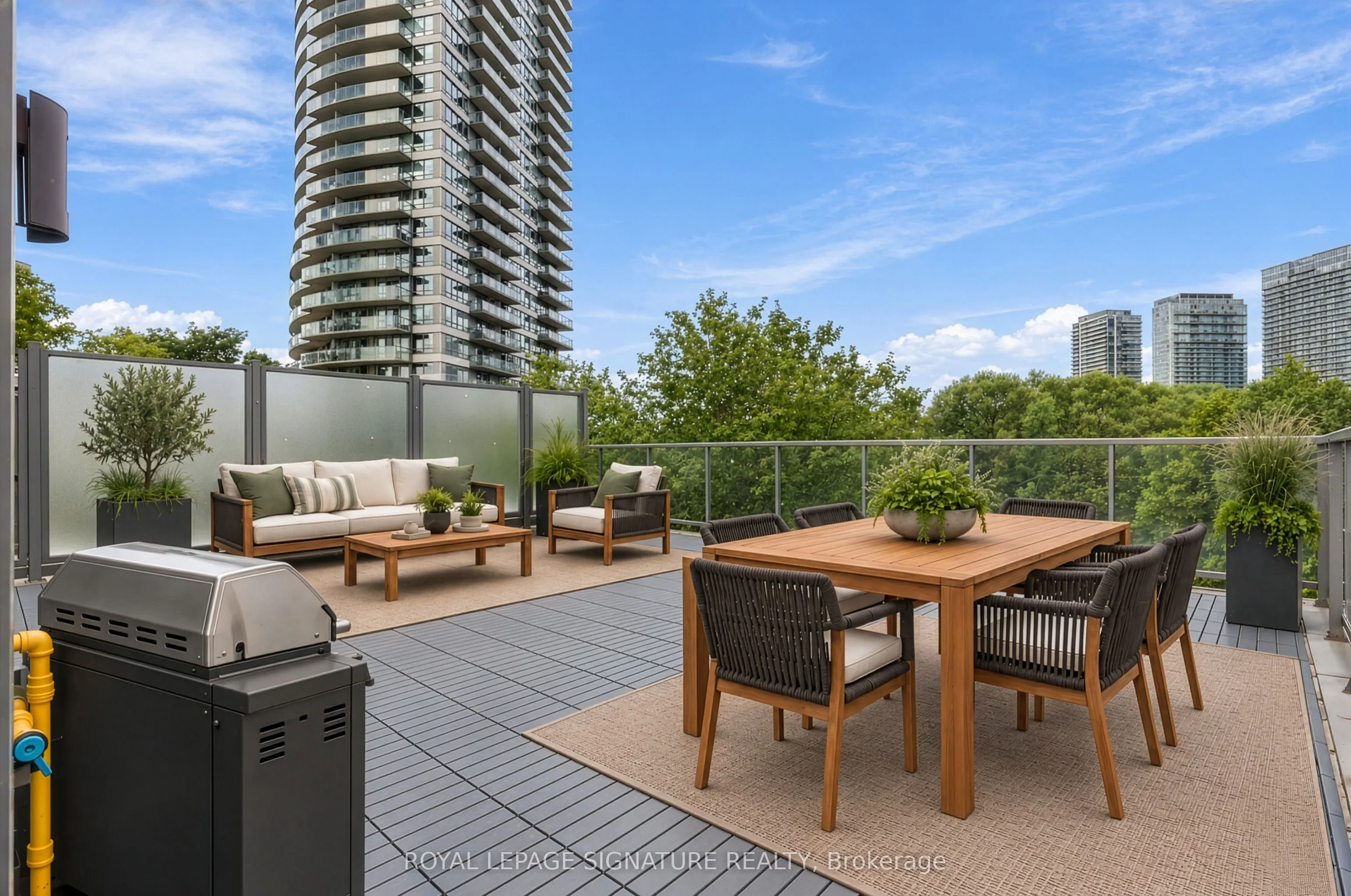 2230 Lake Shore Boulevard W #107