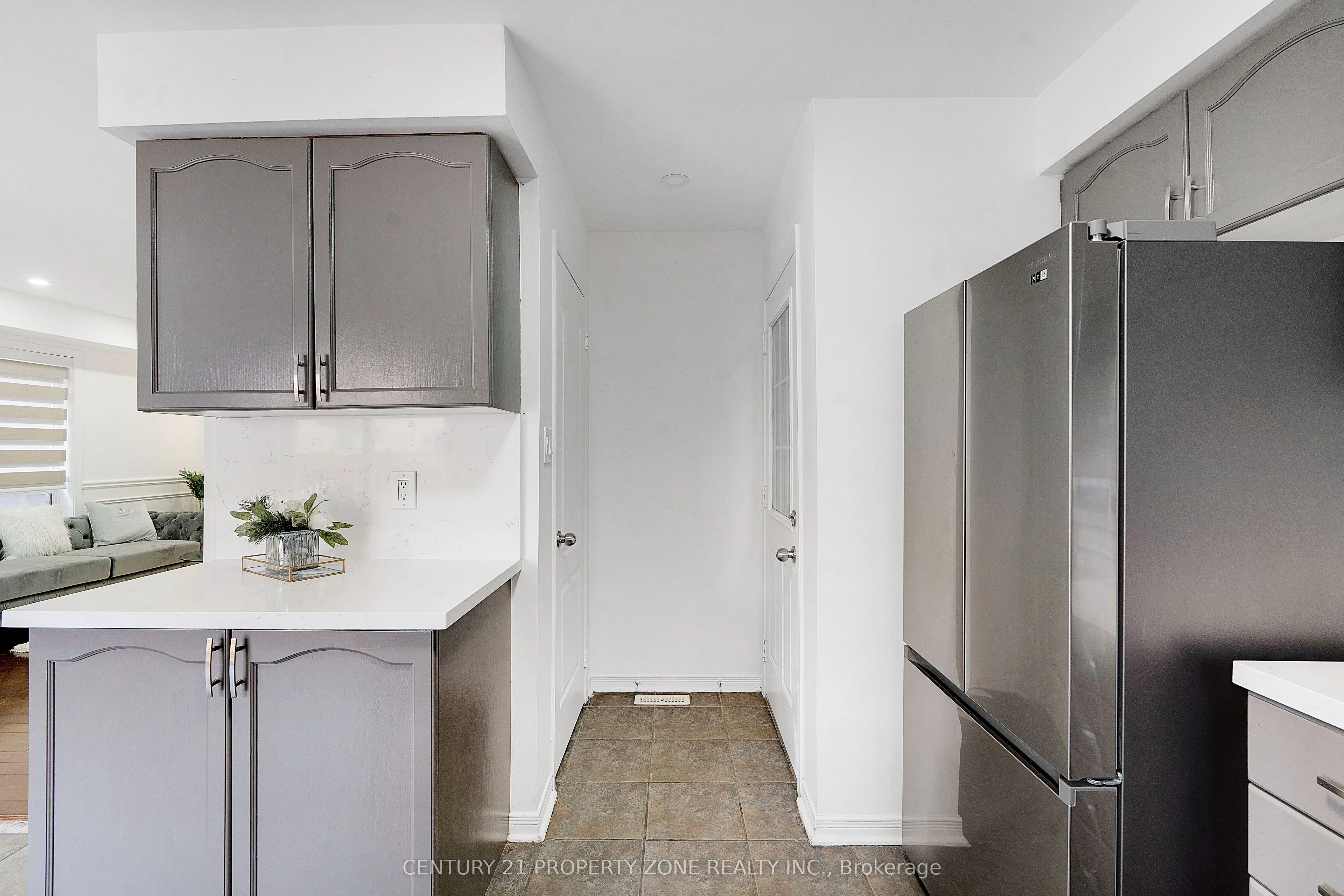 84 Tideland Drive