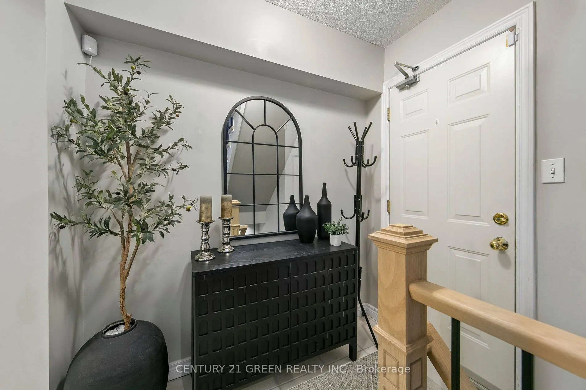 2024 Grovetree Lane