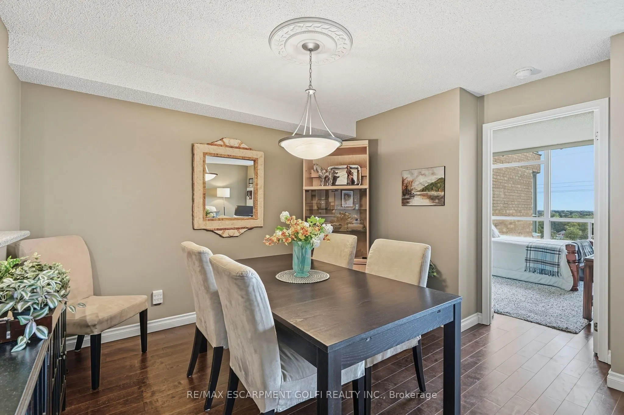 1276 Maple Crossing Boulevard #1406