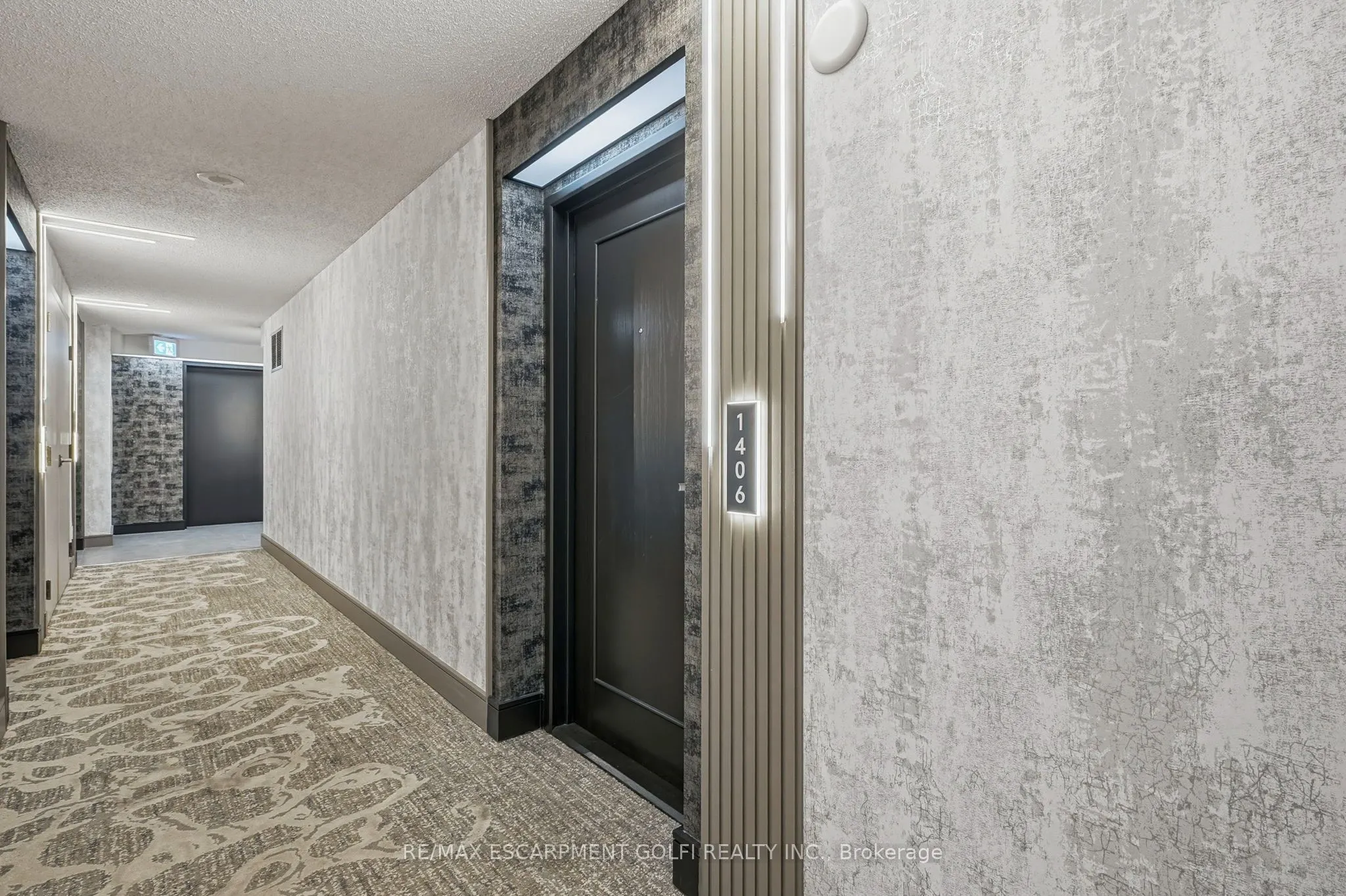 1276 Maple Crossing Boulevard #1406