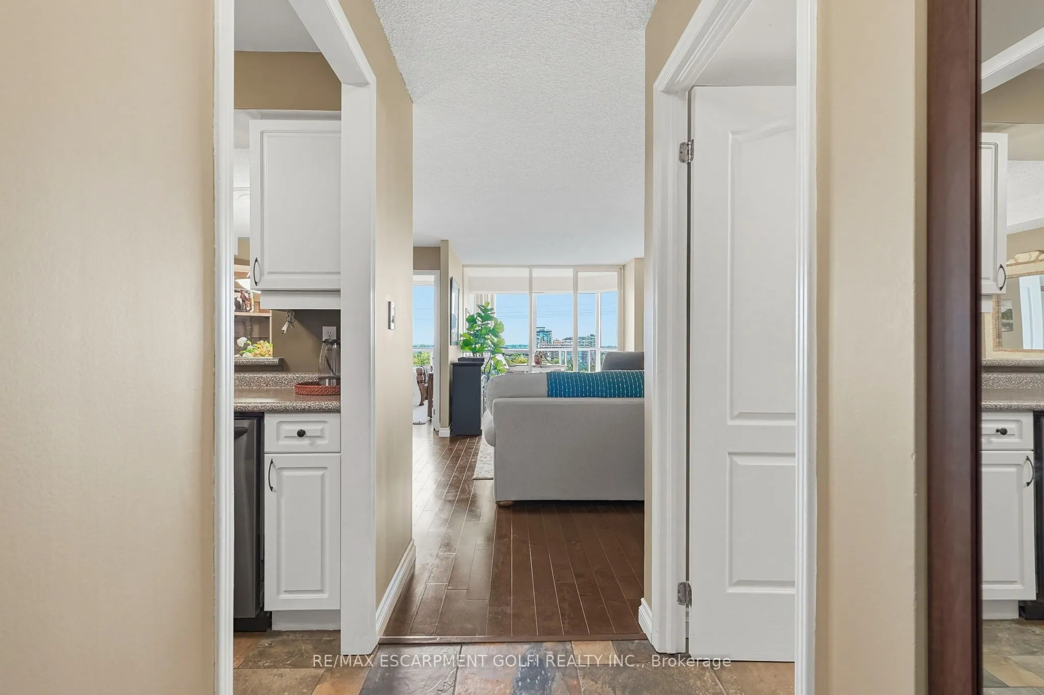 1276 Maple Crossing Boulevard #1406
