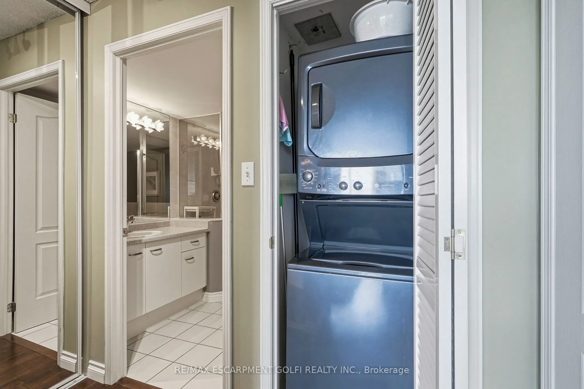 1276 Maple Crossing Boulevard #1406