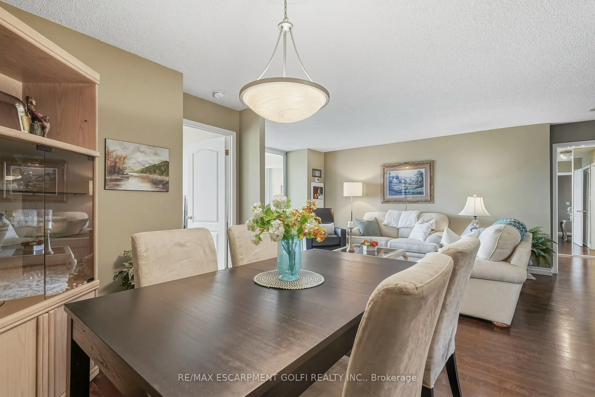 1276 Maple Crossing Boulevard #1406