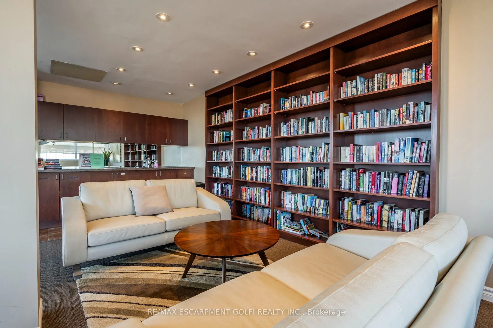 1276 Maple Crossing Boulevard #1406