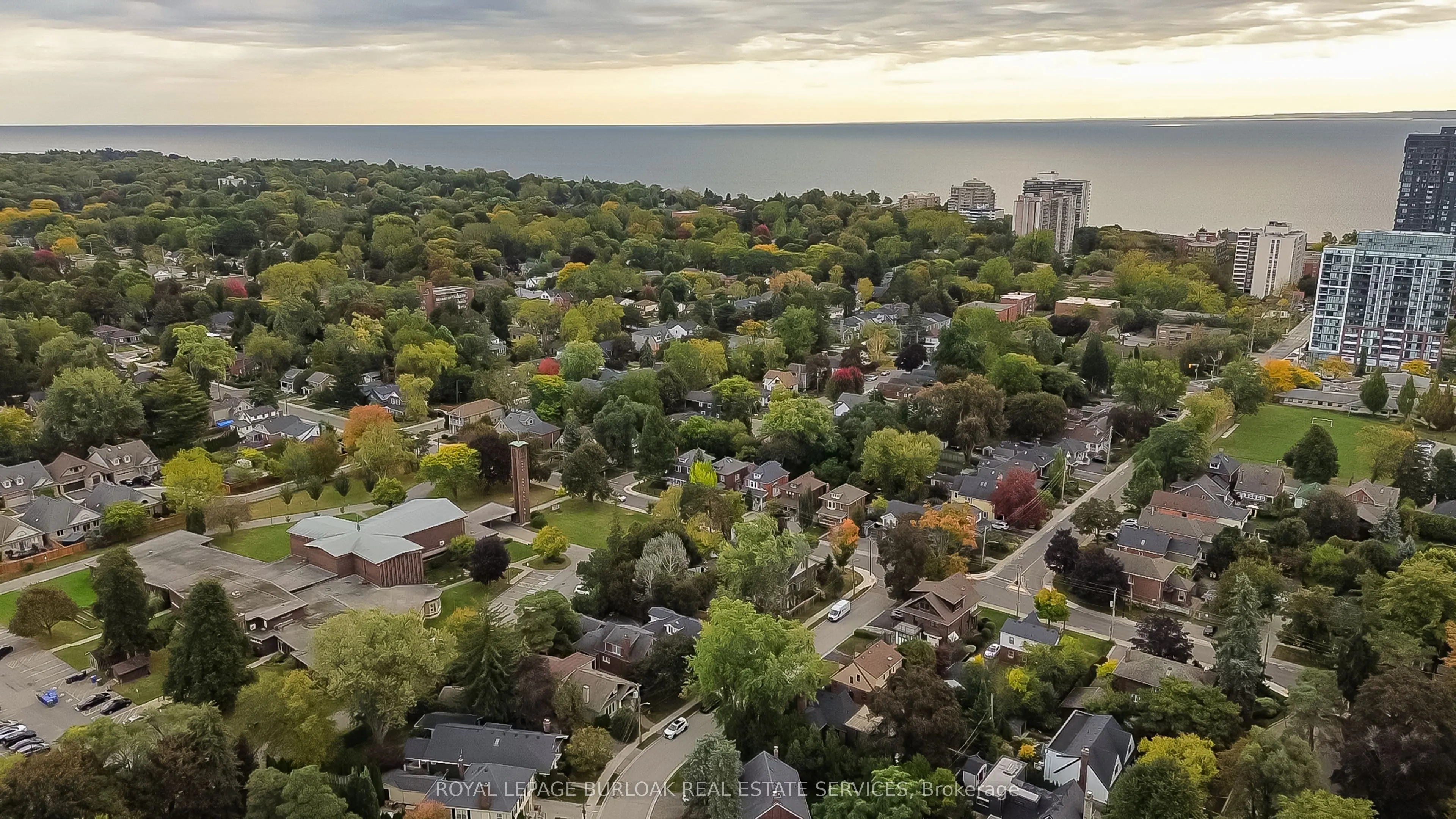 2104 Emerald Crescent