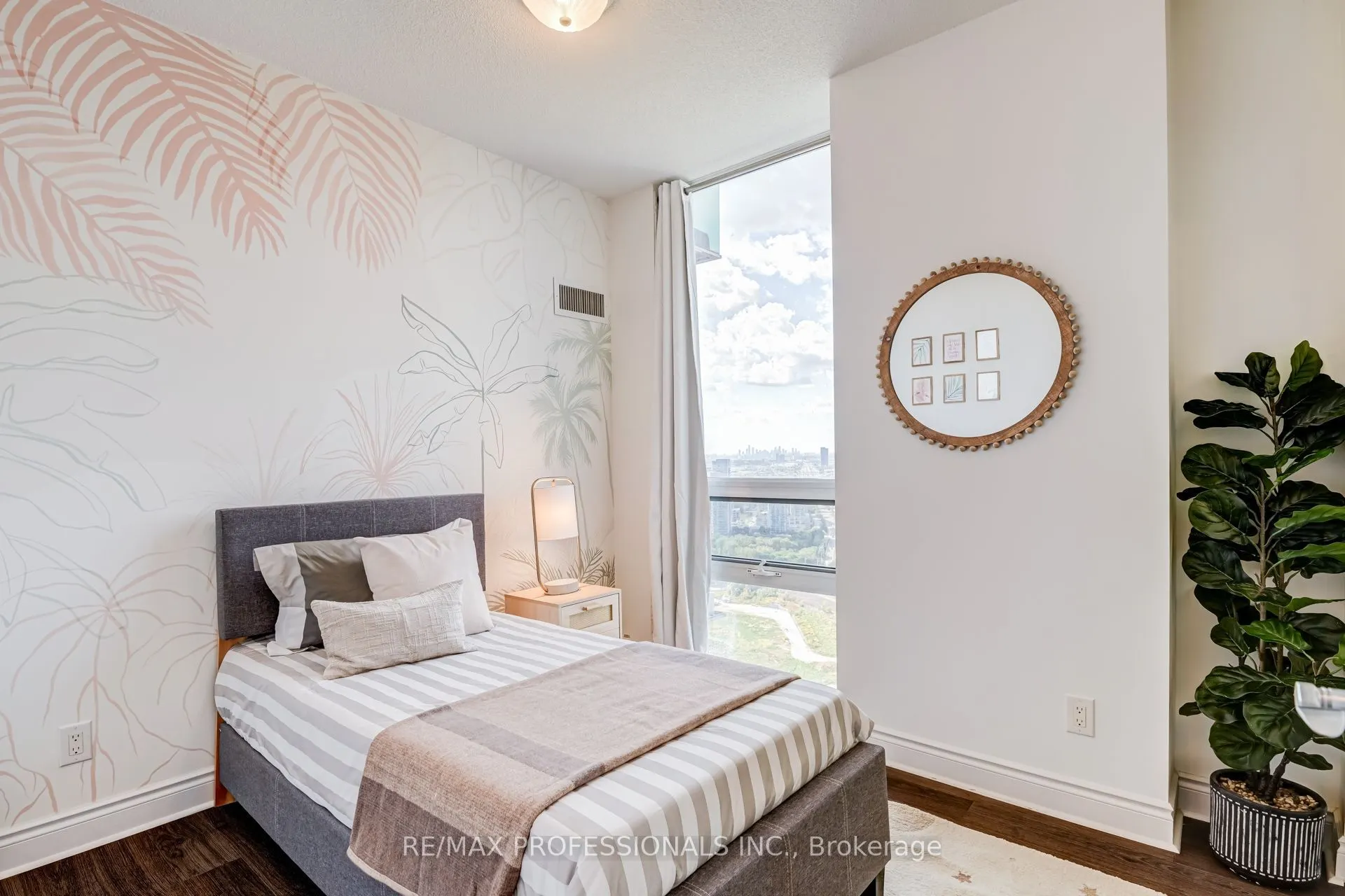 16 Brookers Lane #3701