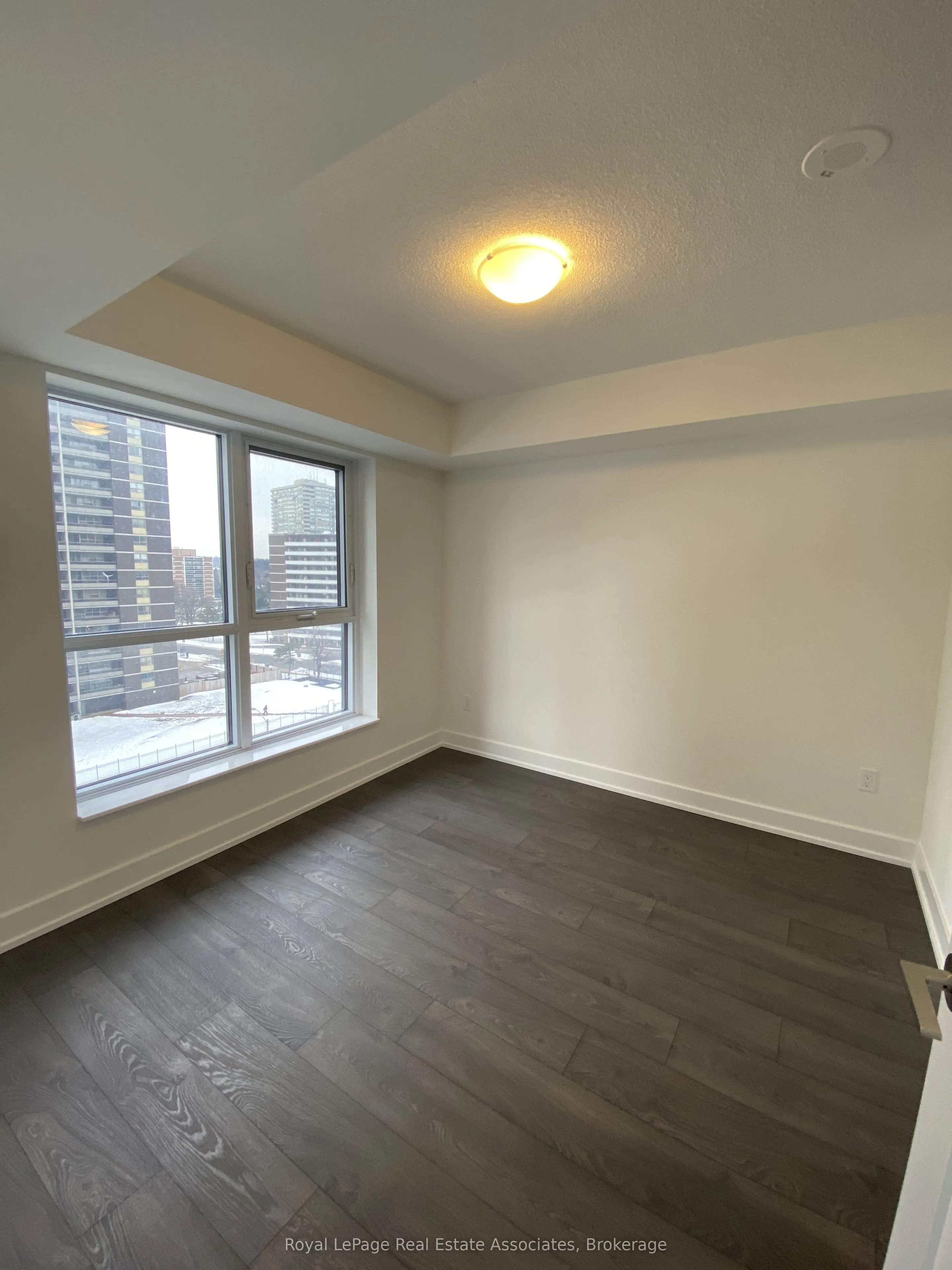 7 Mabelle Avenue #702