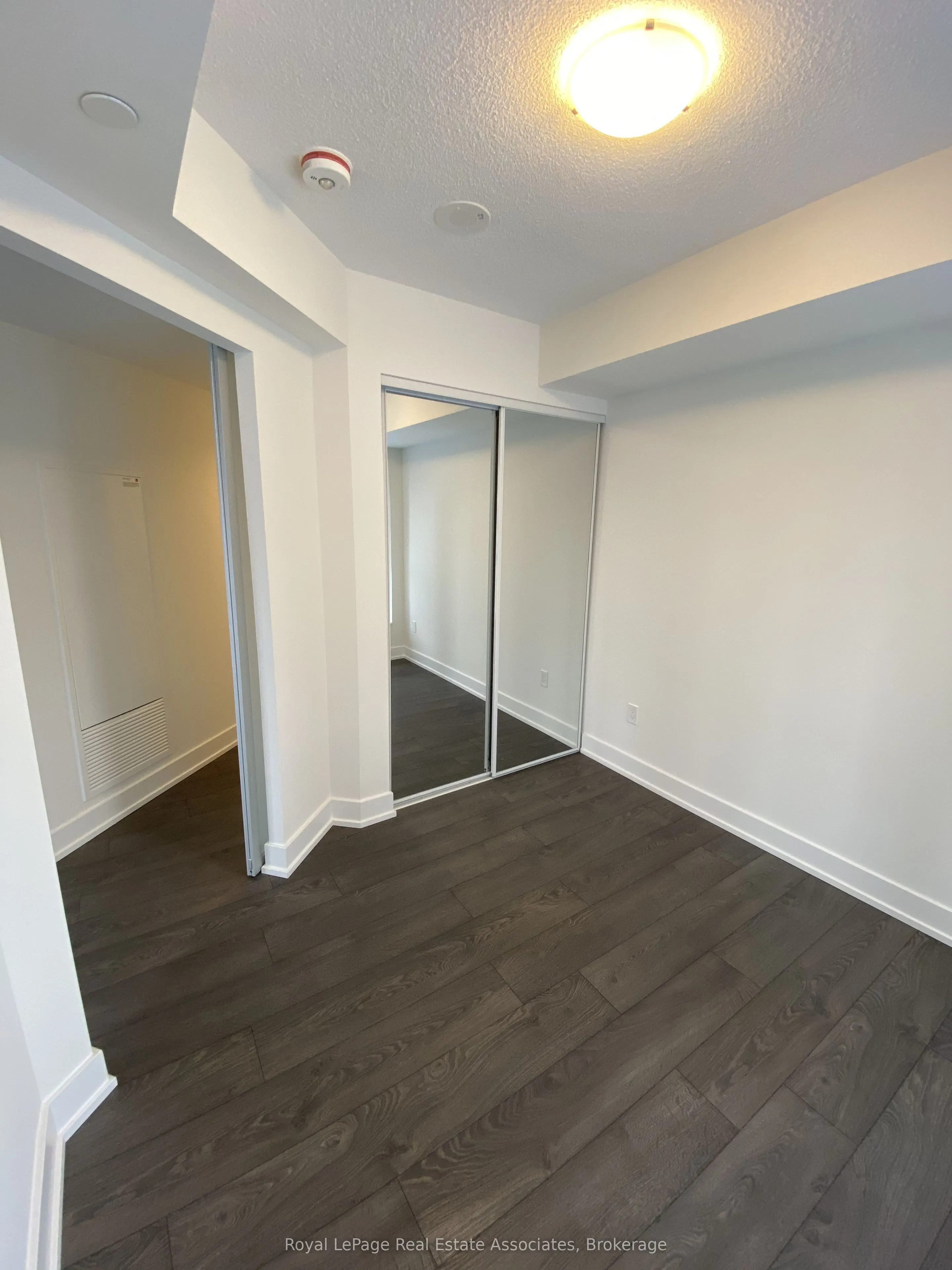 7 Mabelle Avenue #702
