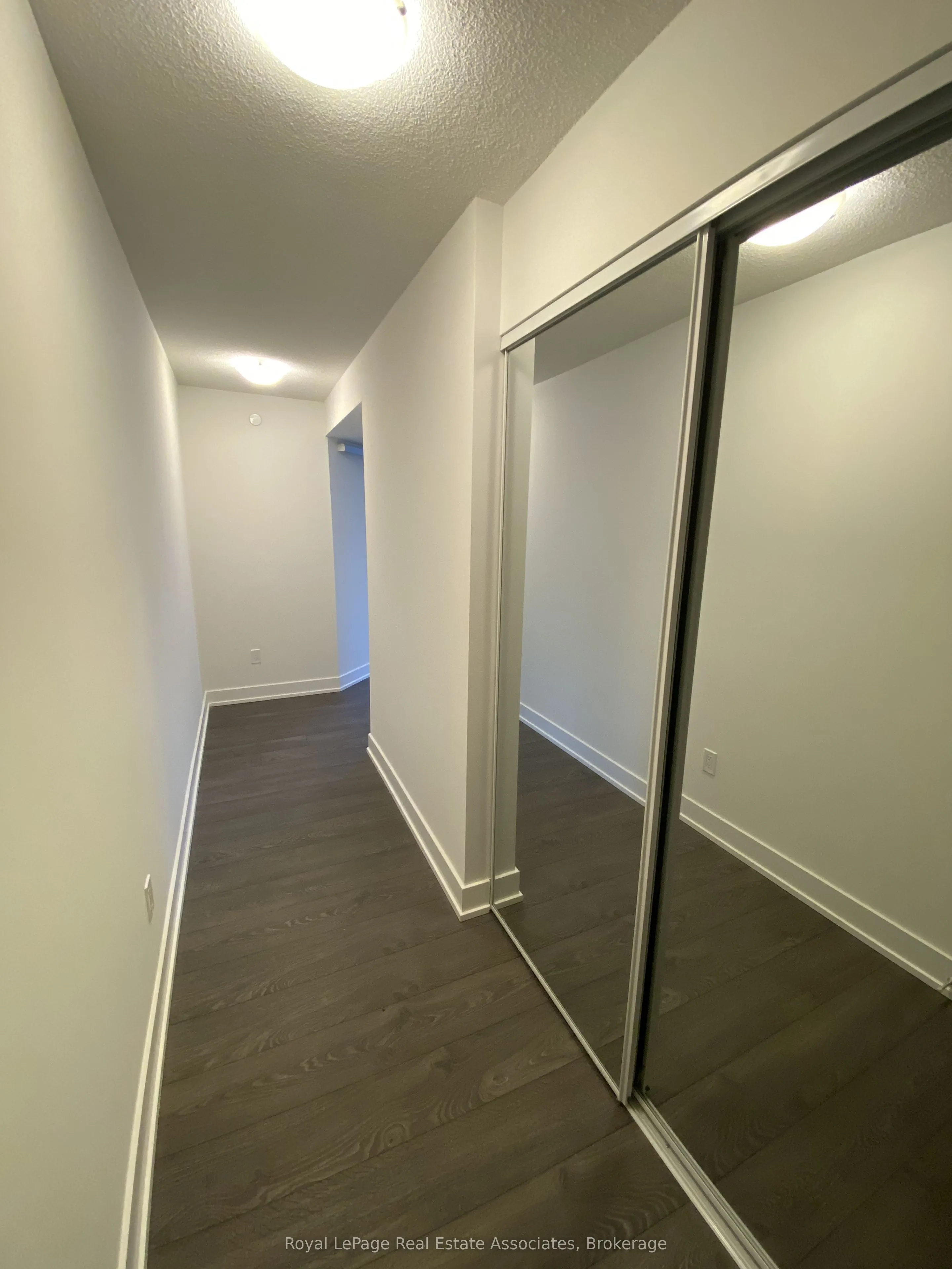 7 Mabelle Avenue #702