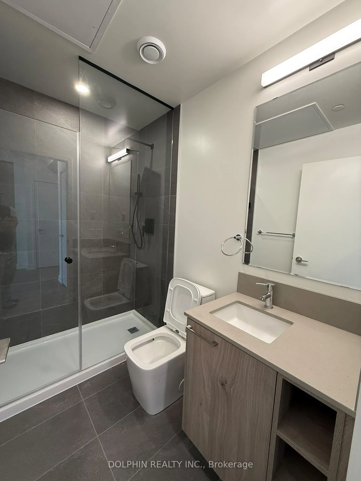 1381 Lakeshore Road E #615