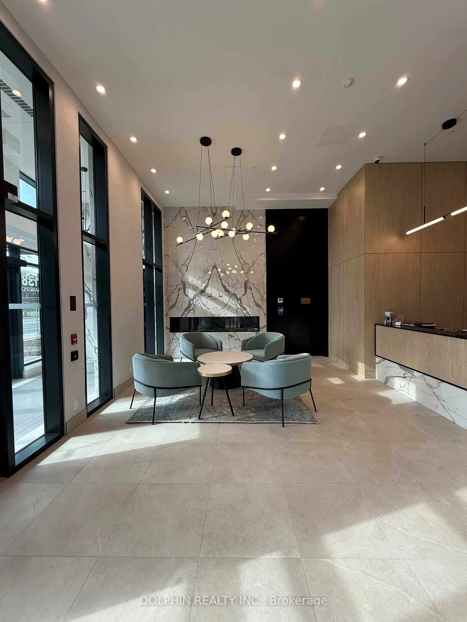 1381 Lakeshore Road E #615