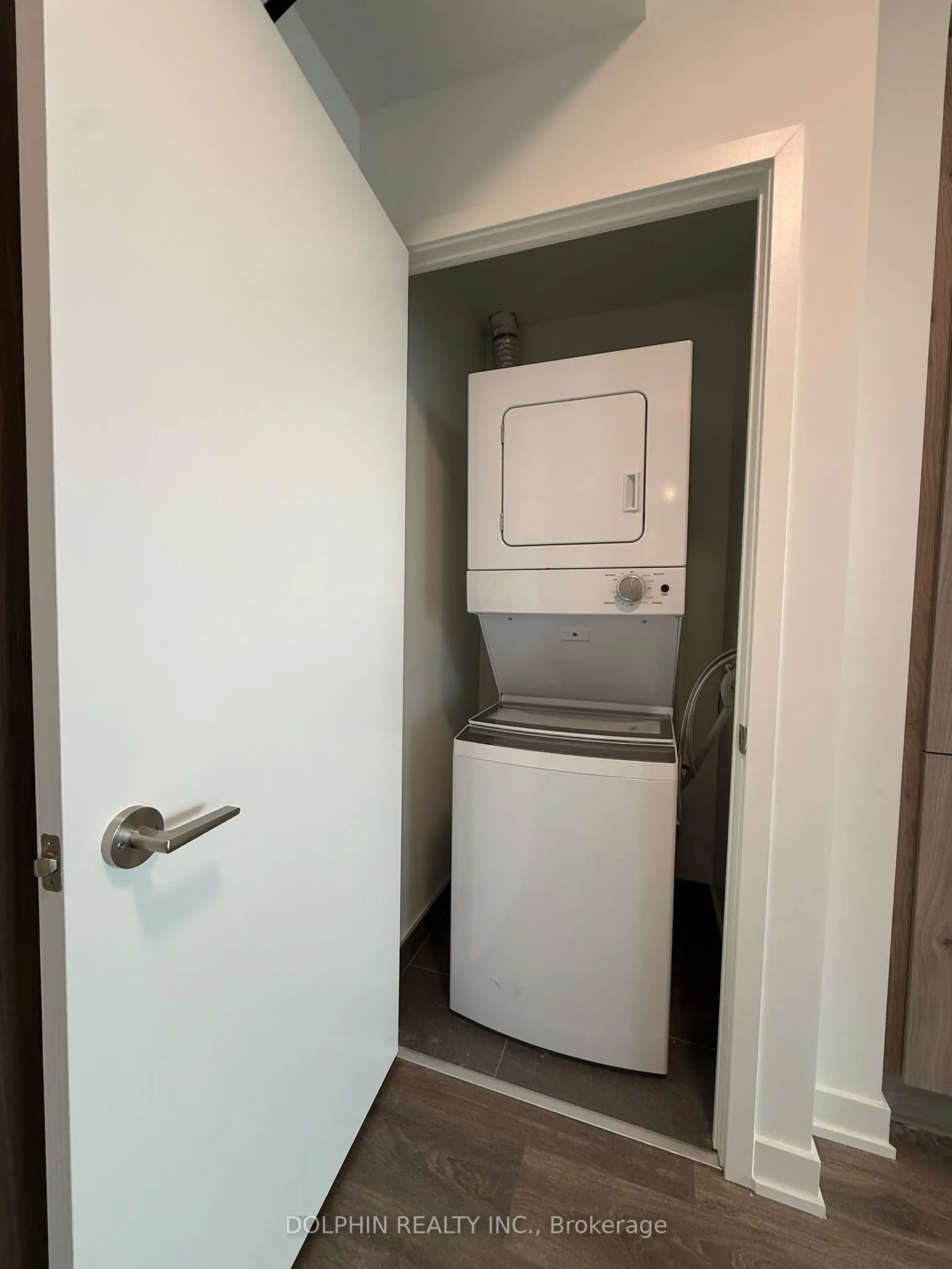 1381 Lakeshore Road E #615
