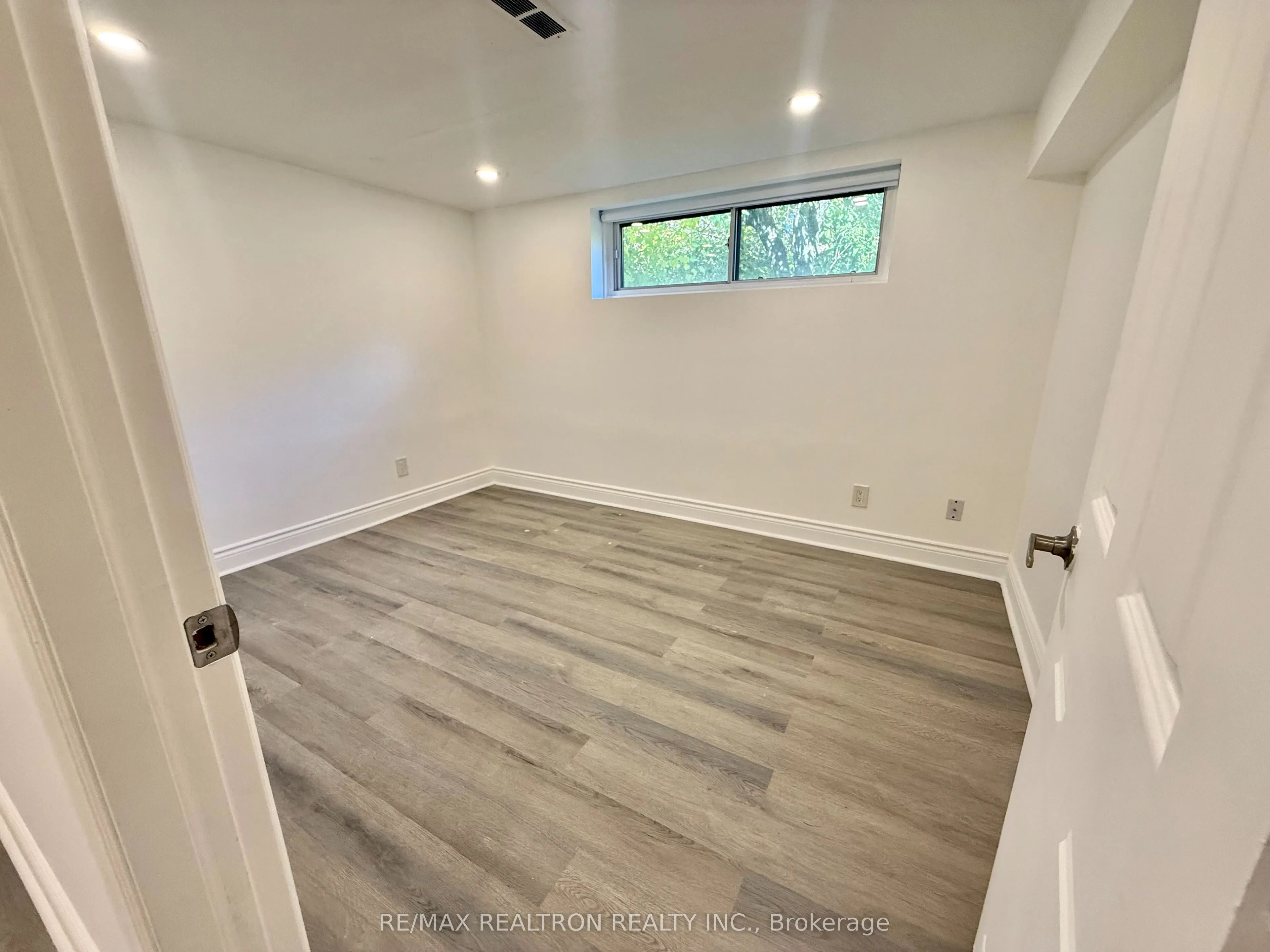 41 Brixham Terrace #Basement