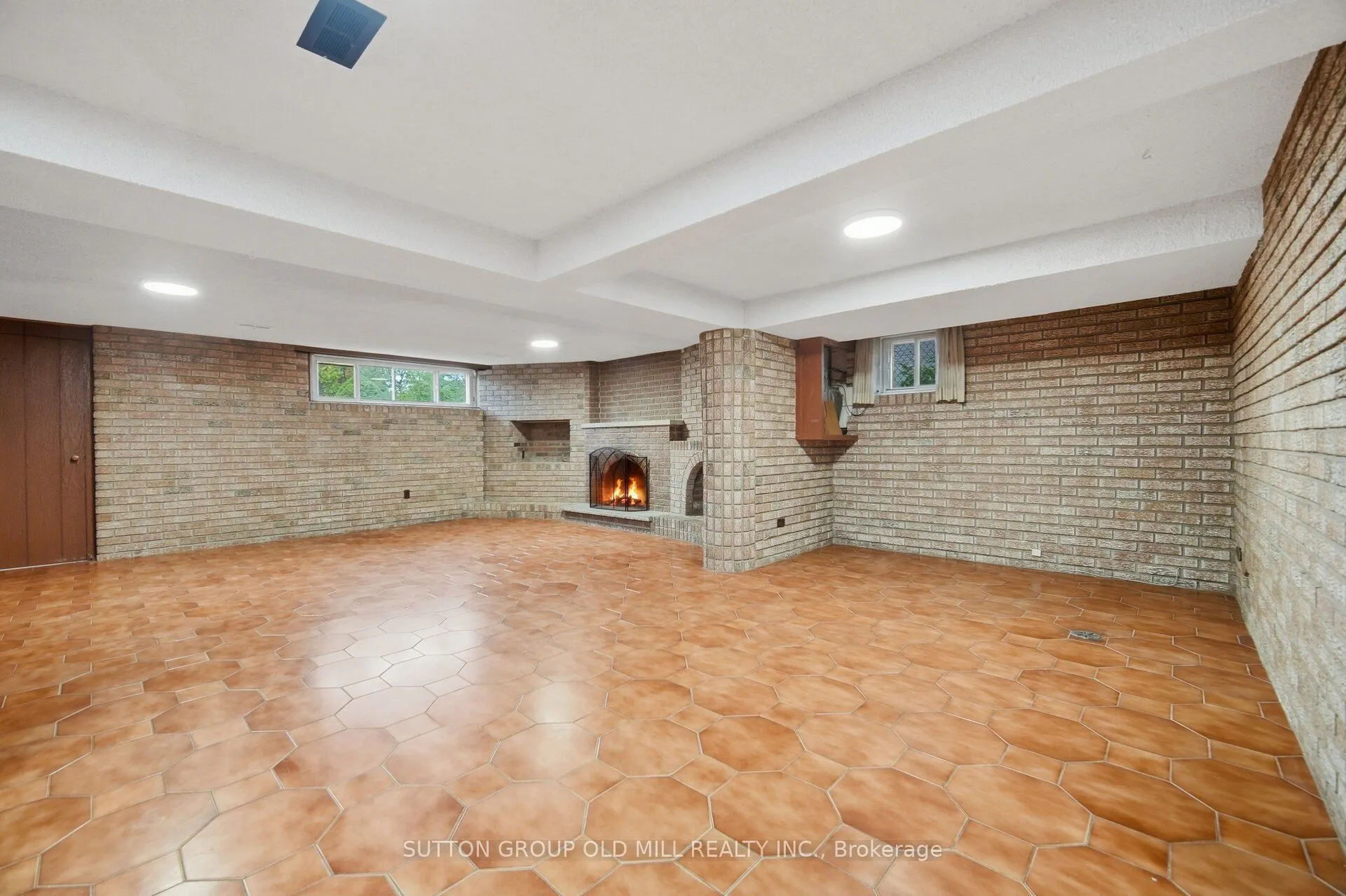 55 Sun Row Drive