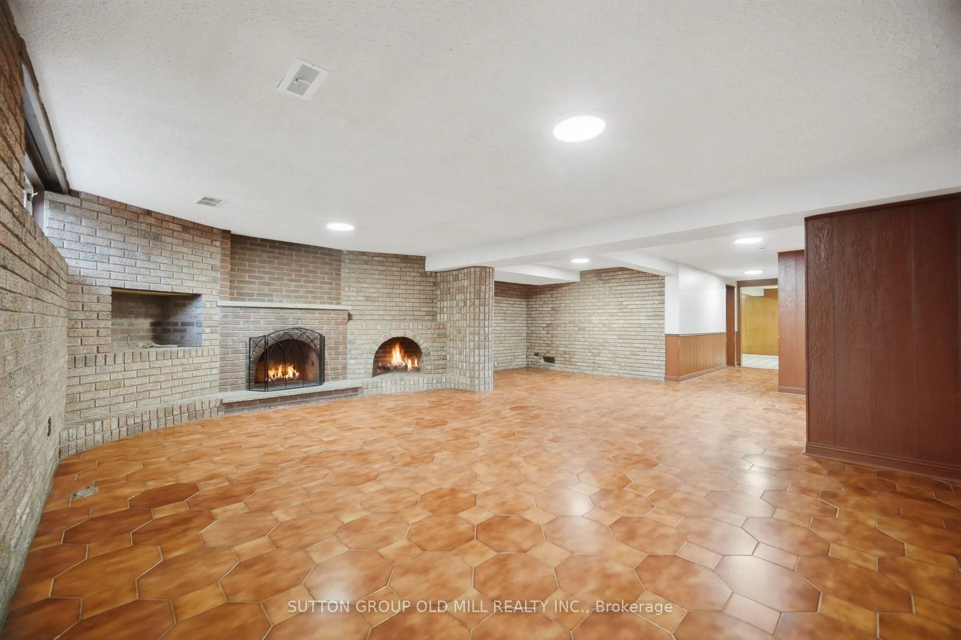 55 Sun Row Drive