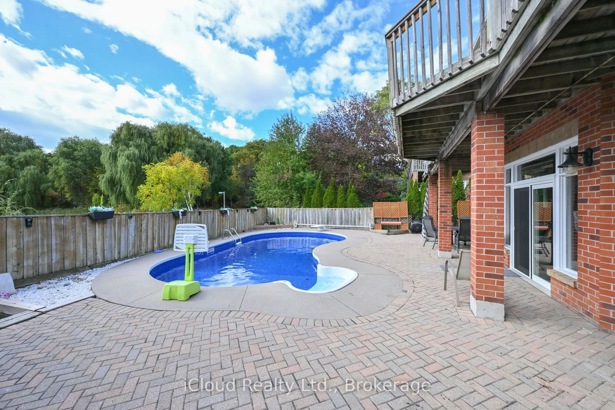141 Kenpark Avenue