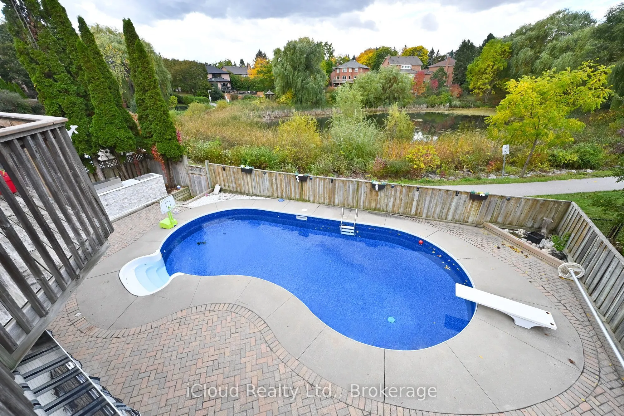 141 Kenpark Avenue