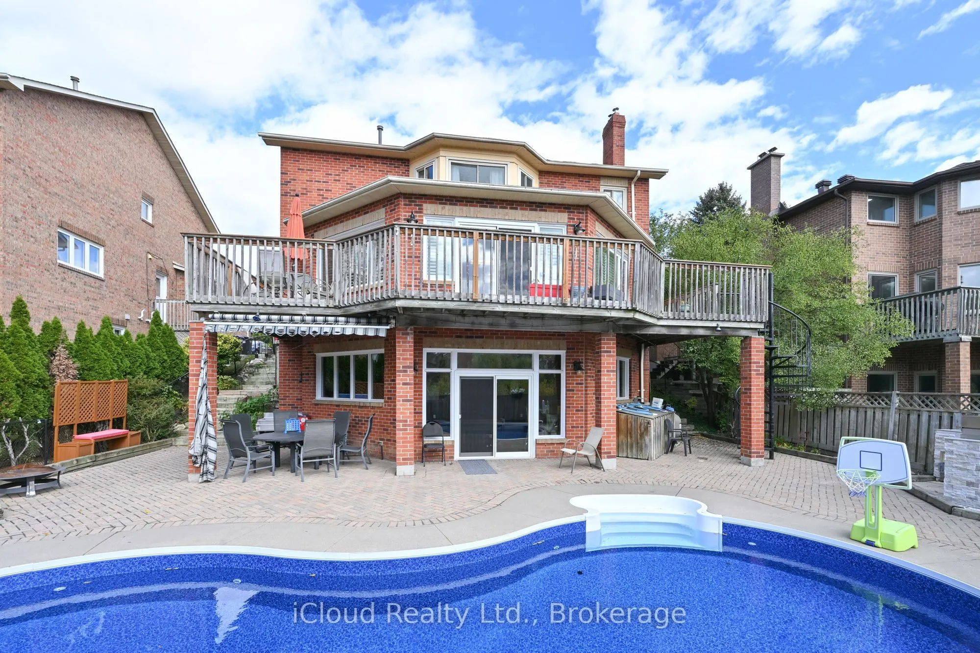 141 Kenpark Avenue