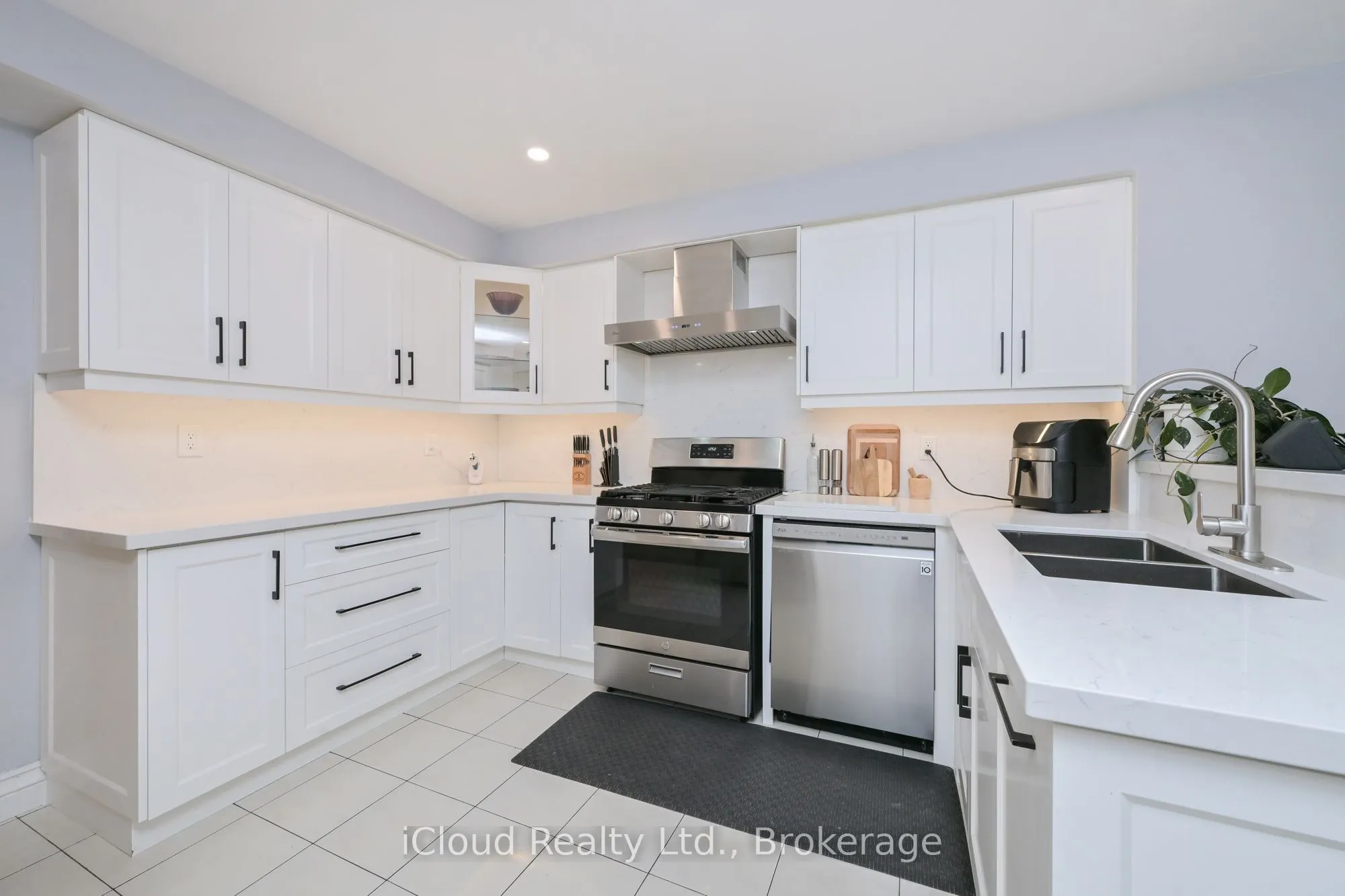 141 Kenpark Avenue