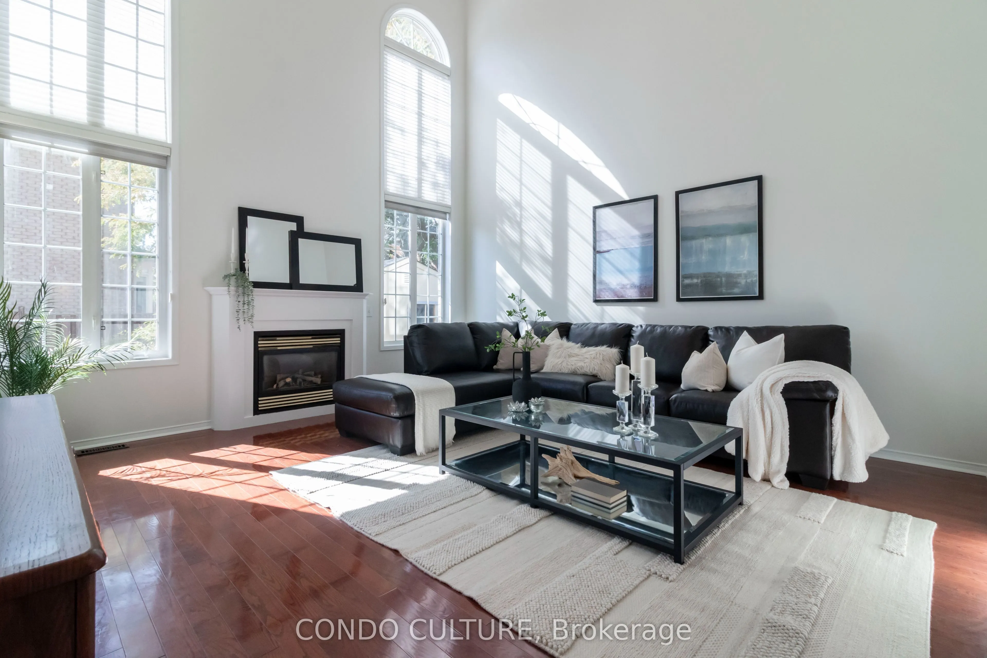 5482 Churchill Meadows Boulevard