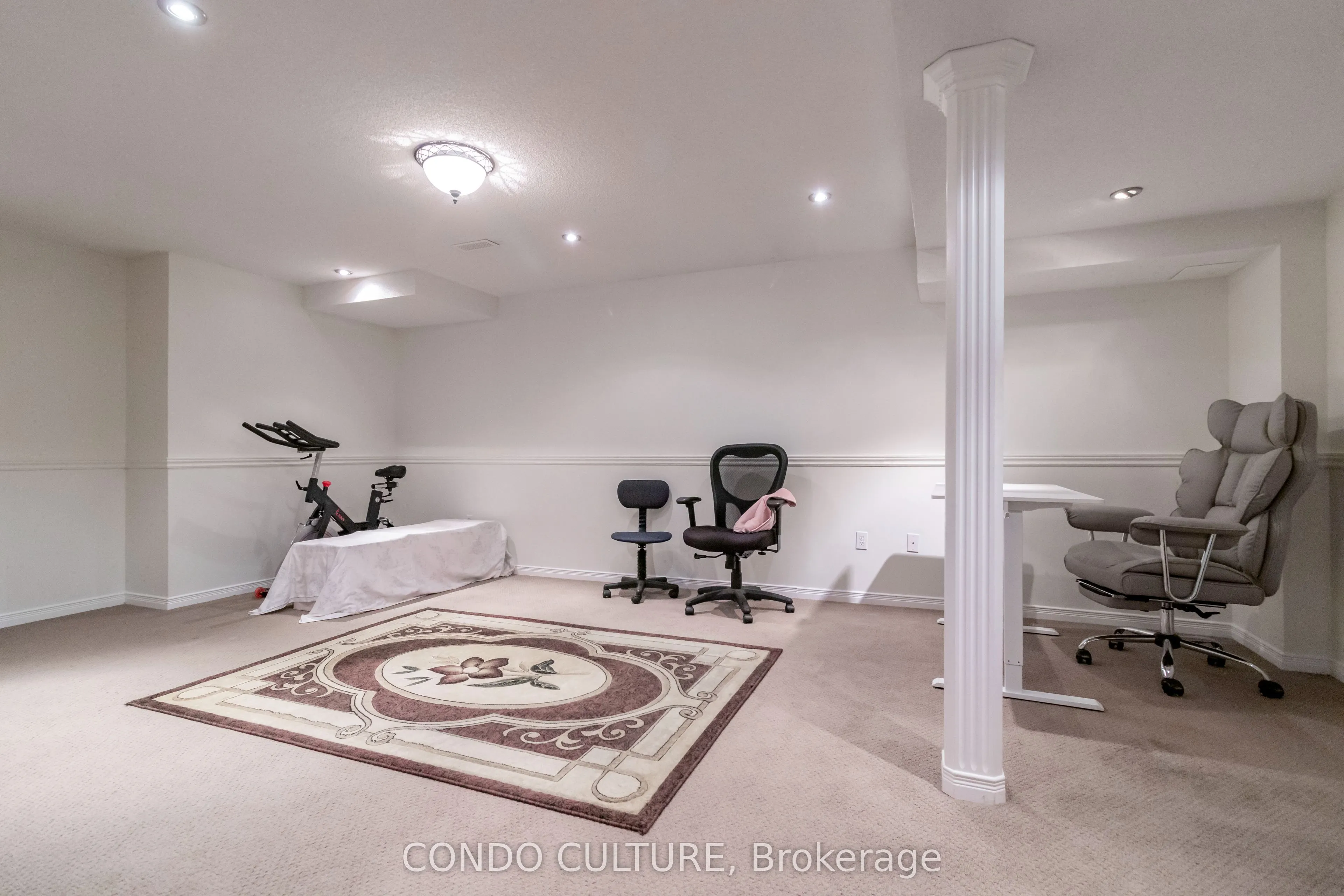 5482 Churchill Meadows Boulevard