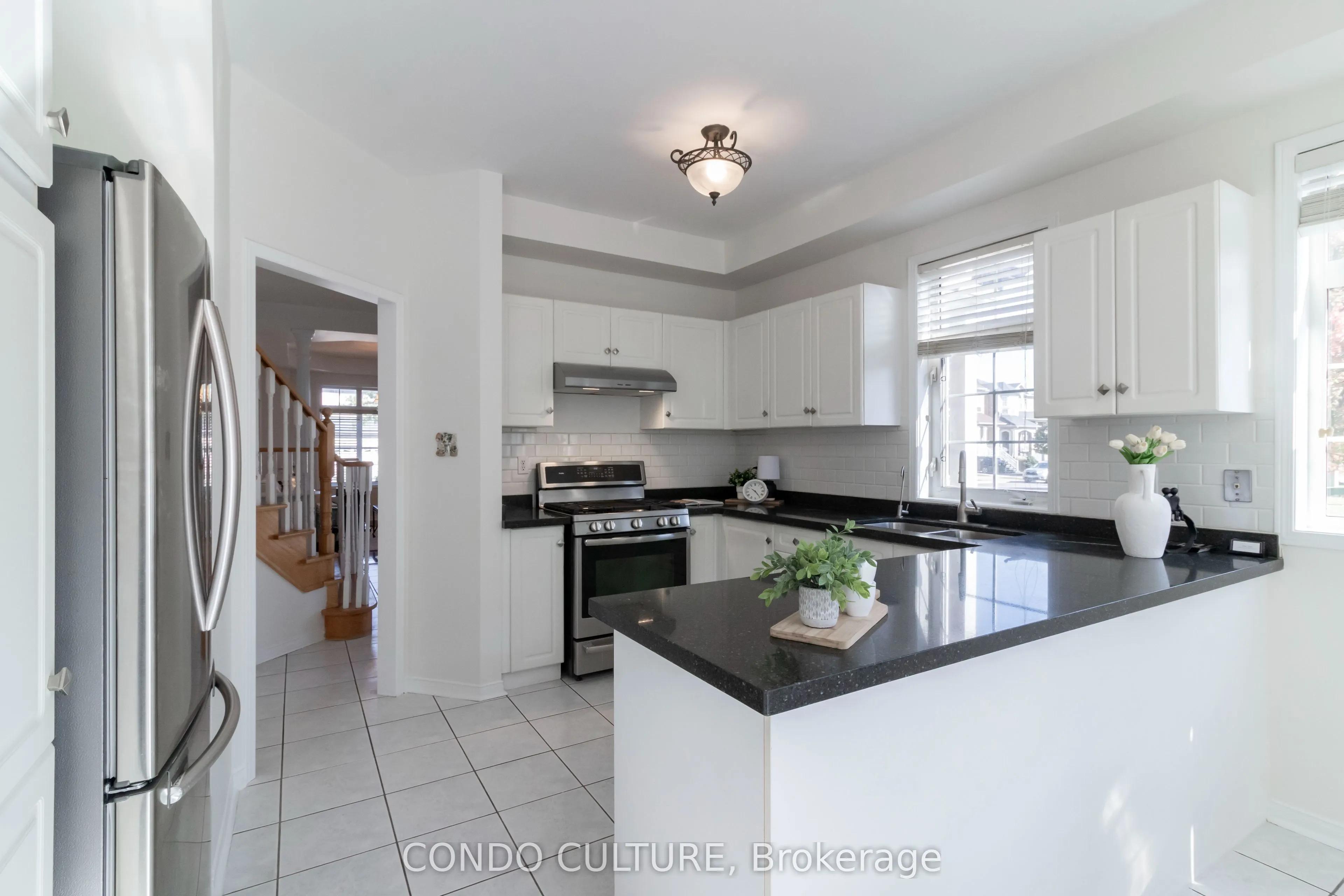 5482 Churchill Meadows Boulevard