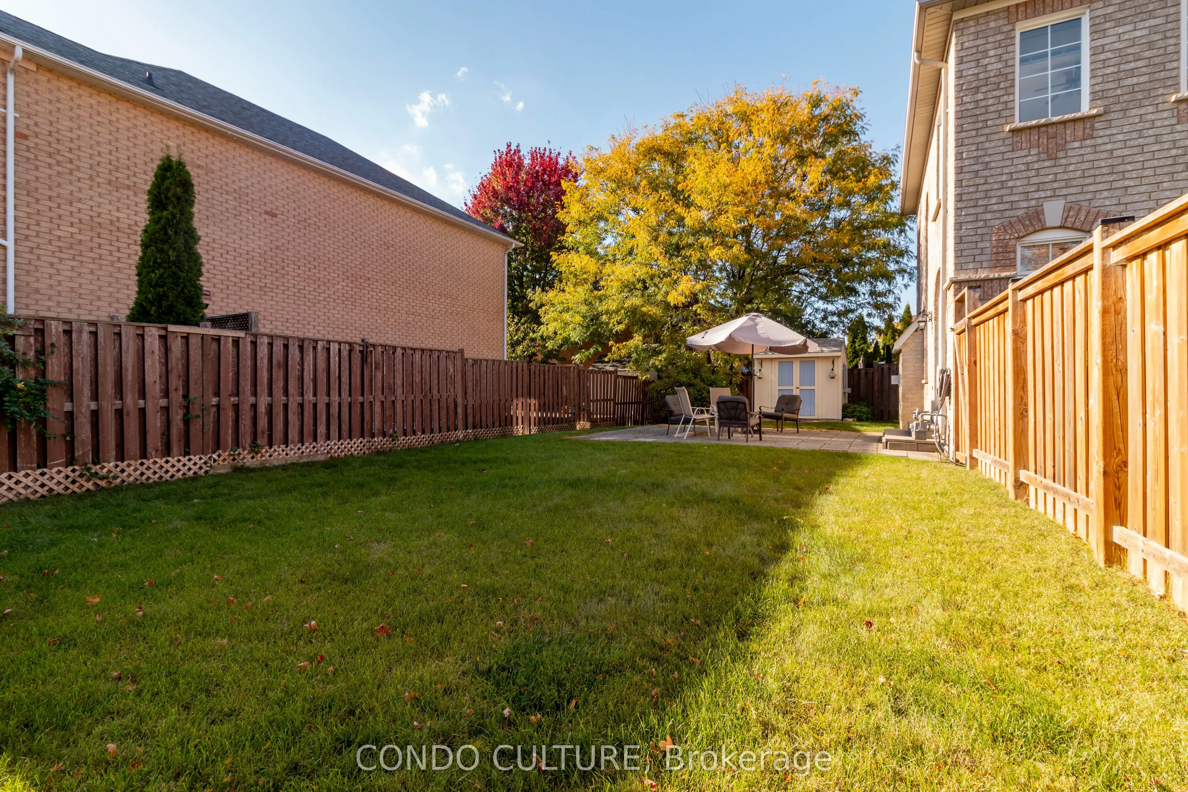 5482 Churchill Meadows Boulevard