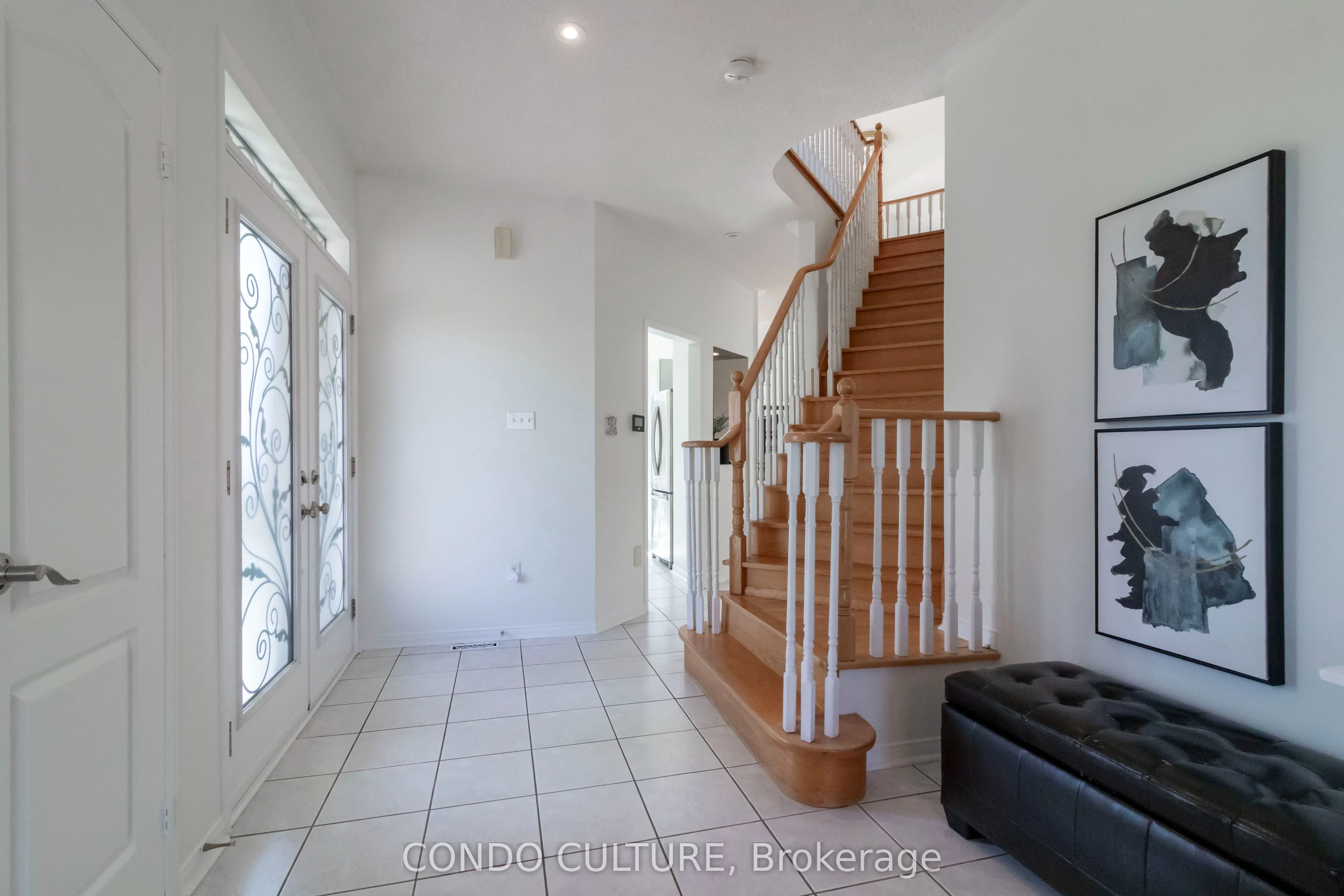 5482 Churchill Meadows Boulevard
