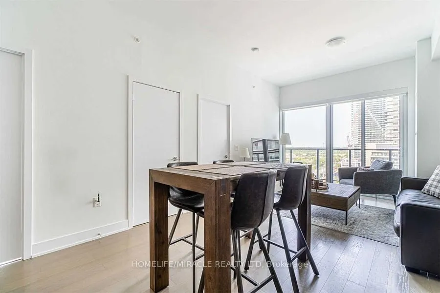 30 Shore Breeze Drive #1013
