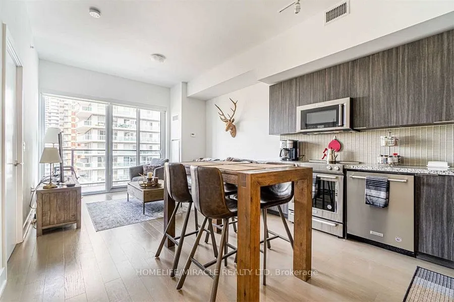 30 Shore Breeze Drive #1013