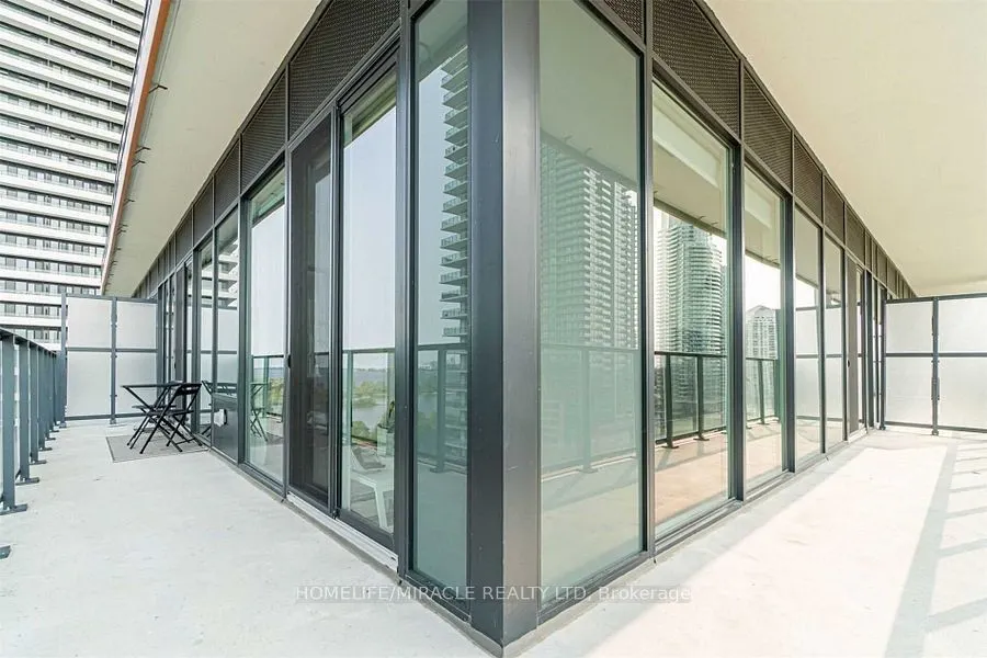 30 Shore Breeze Drive #1013
