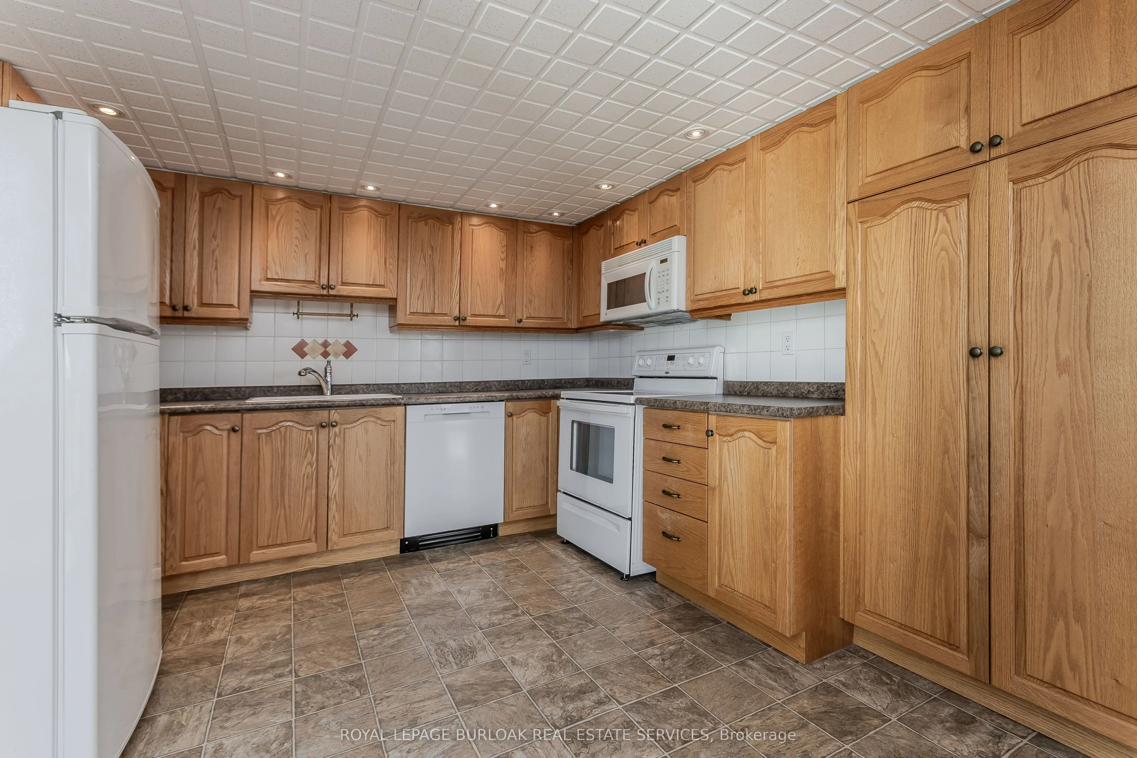 5080 Pinedale Avenue #1006