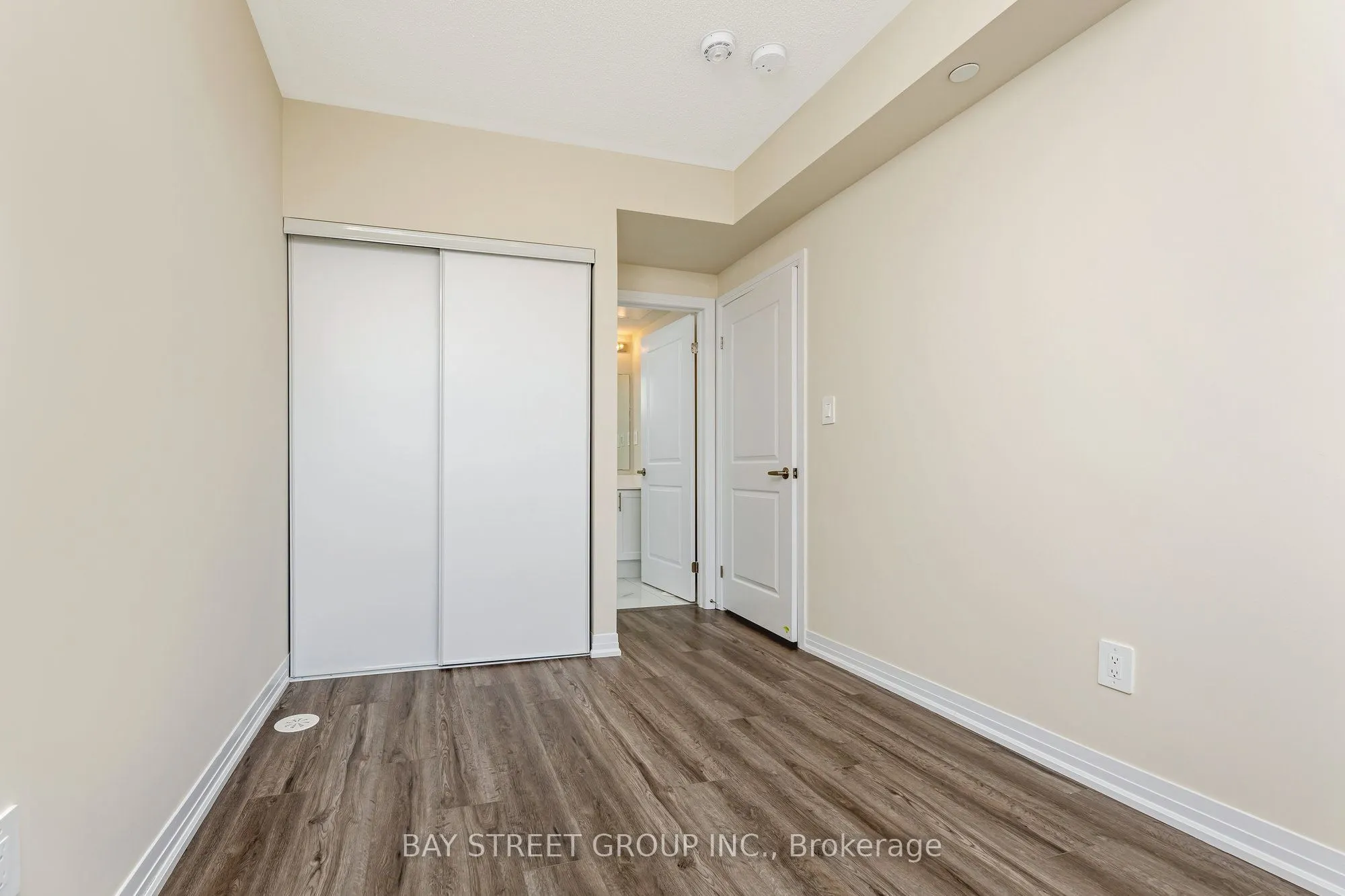 1573 Rose Way #111