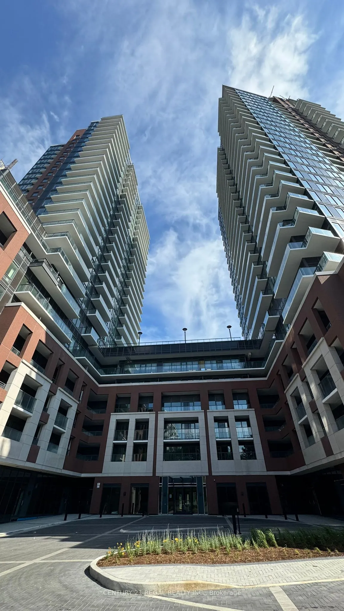 4010 Eglinton Avenue W #417