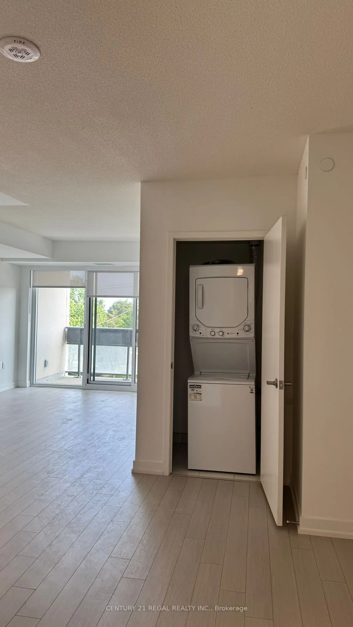 4010 Eglinton Avenue W #417