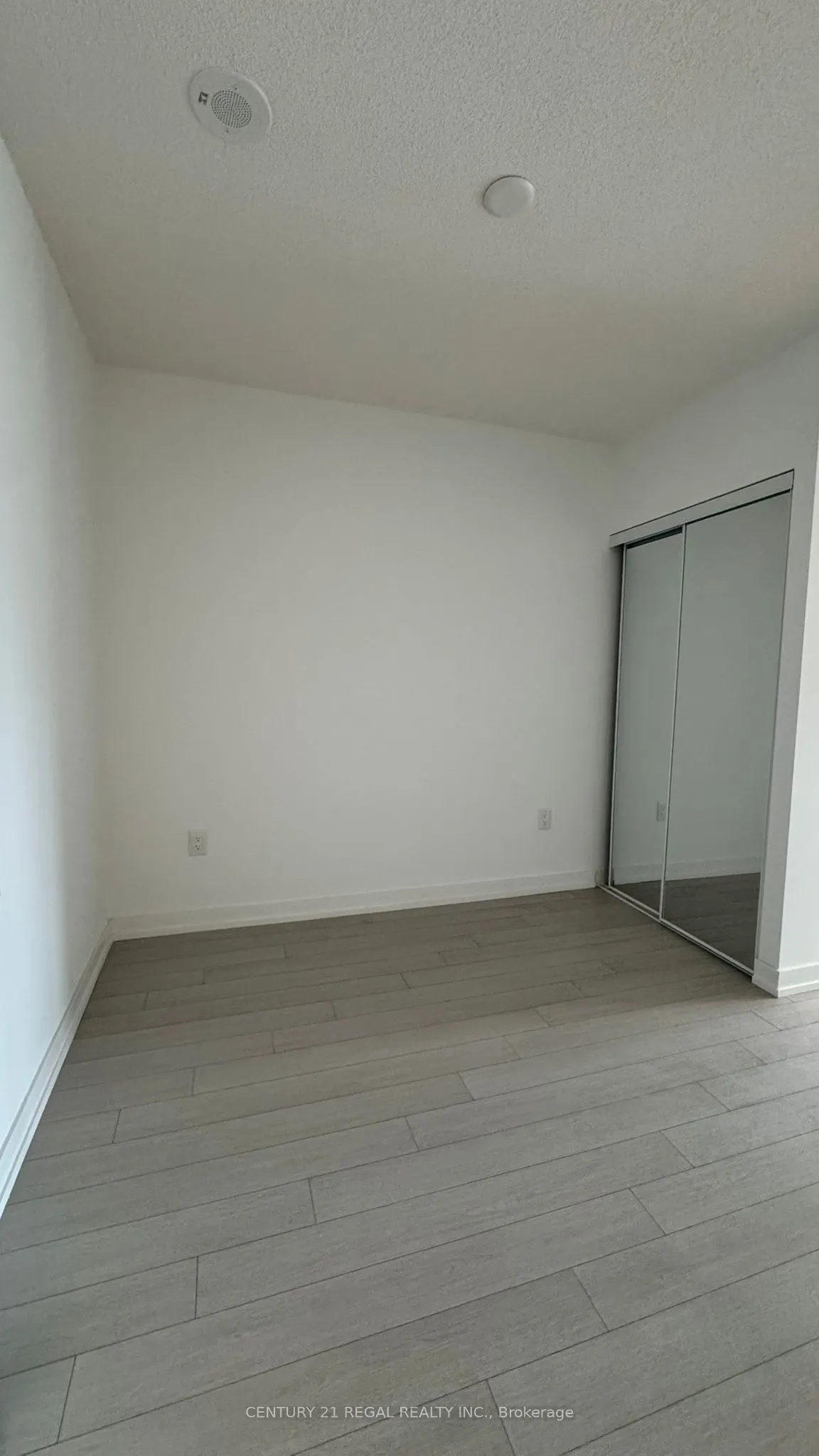 4010 Eglinton Avenue W #417