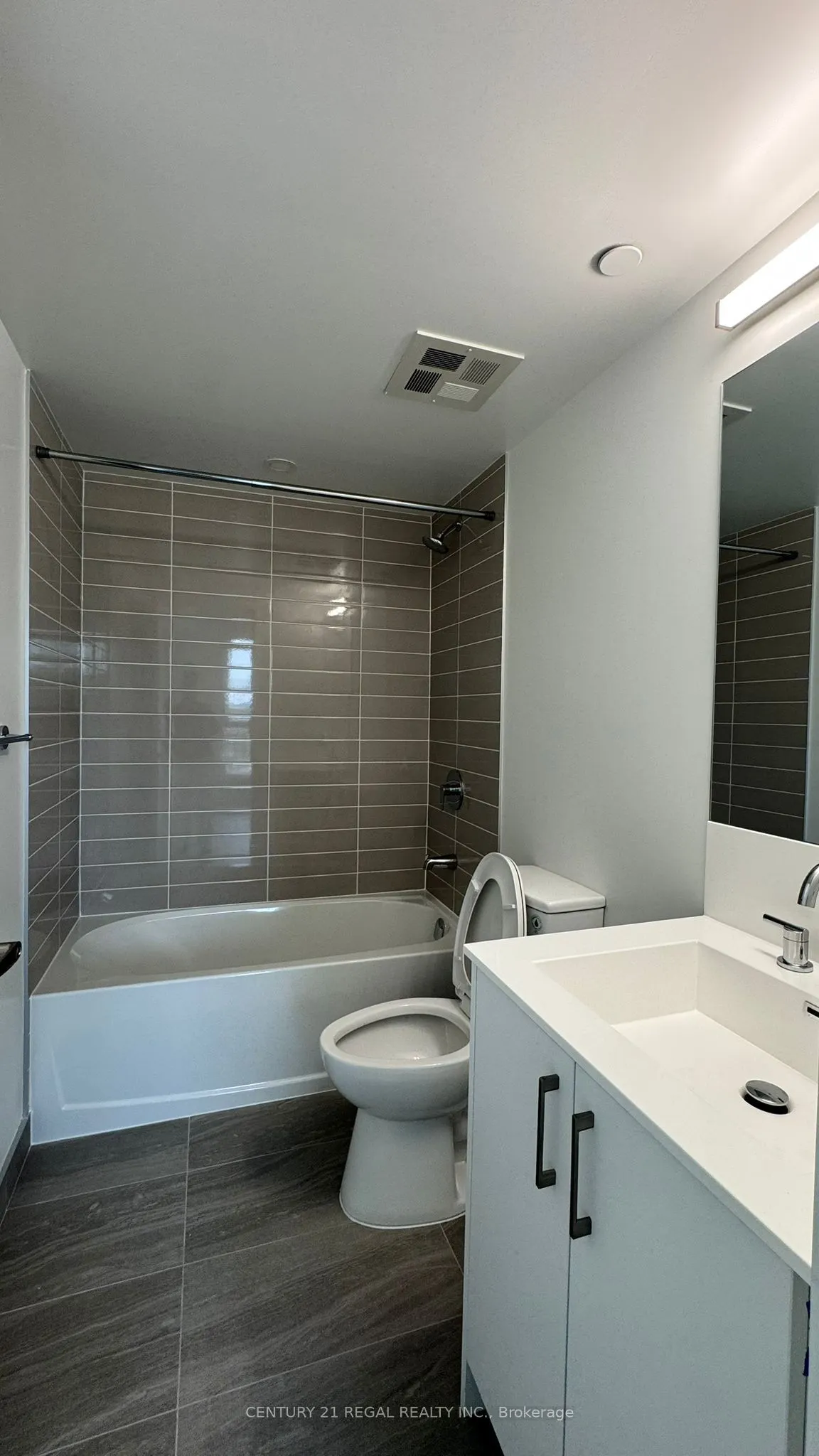 4010 Eglinton Avenue W #417