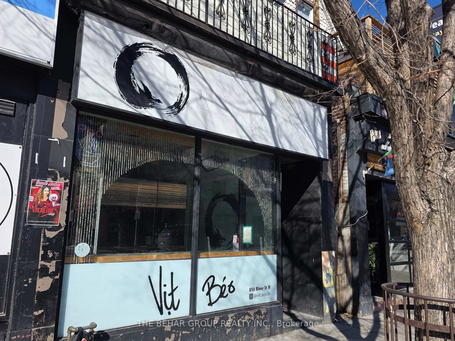 858 Bloor Street W