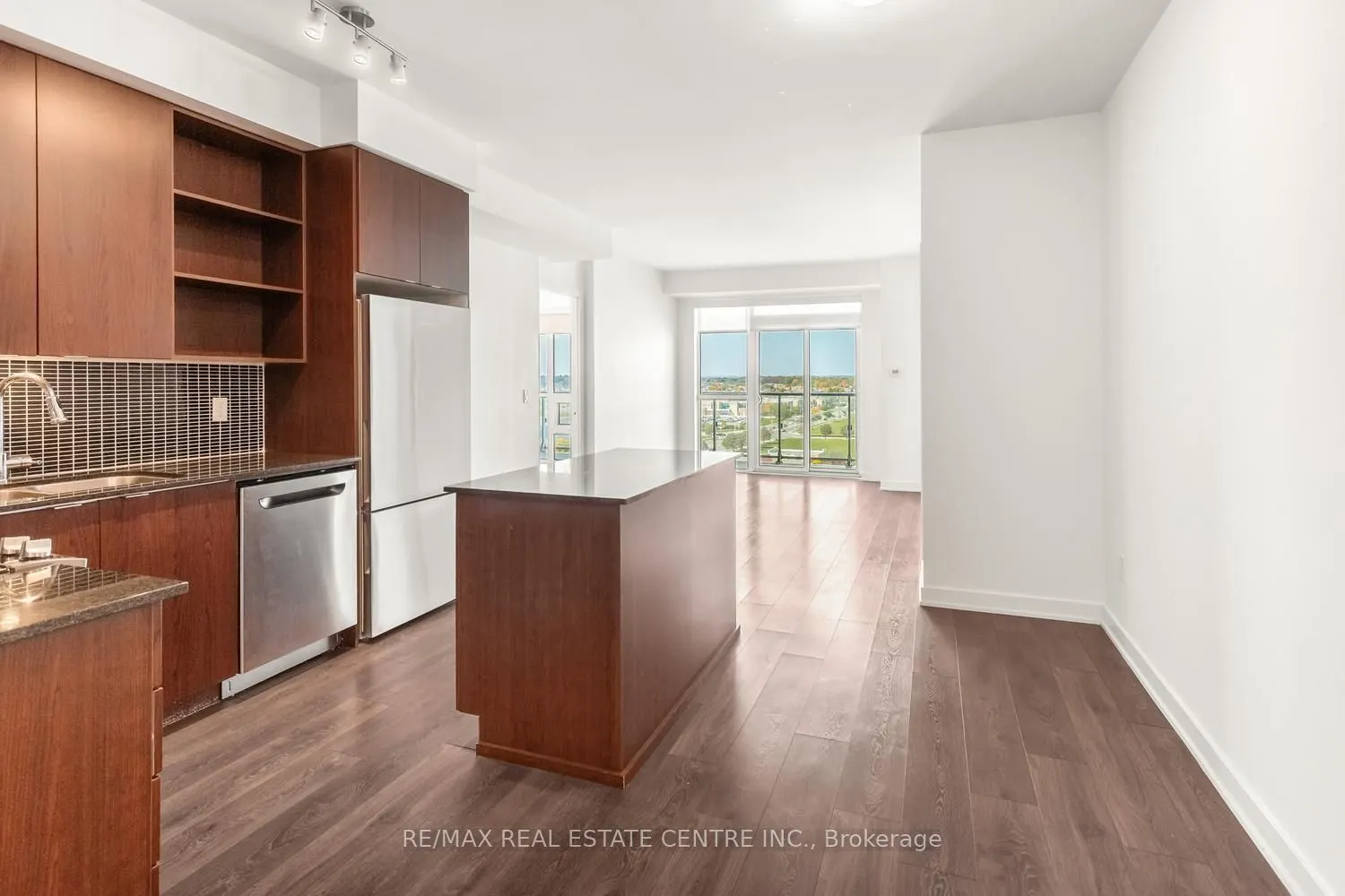 4655 Glen Erin Drive E #1009