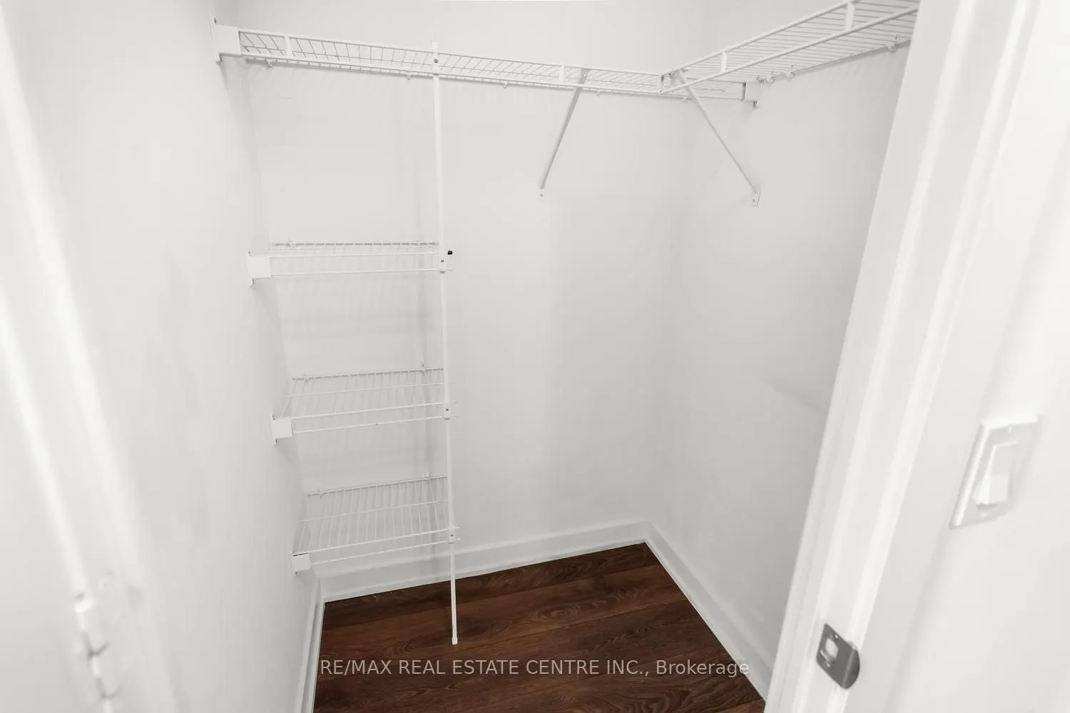 4655 Glen Erin Drive E #1009