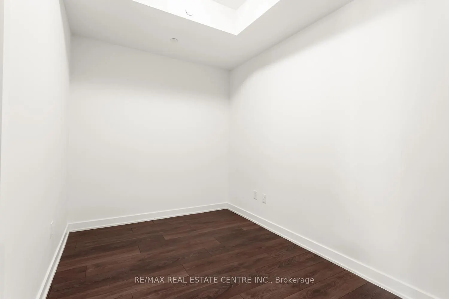 4655 Glen Erin Drive E #1009