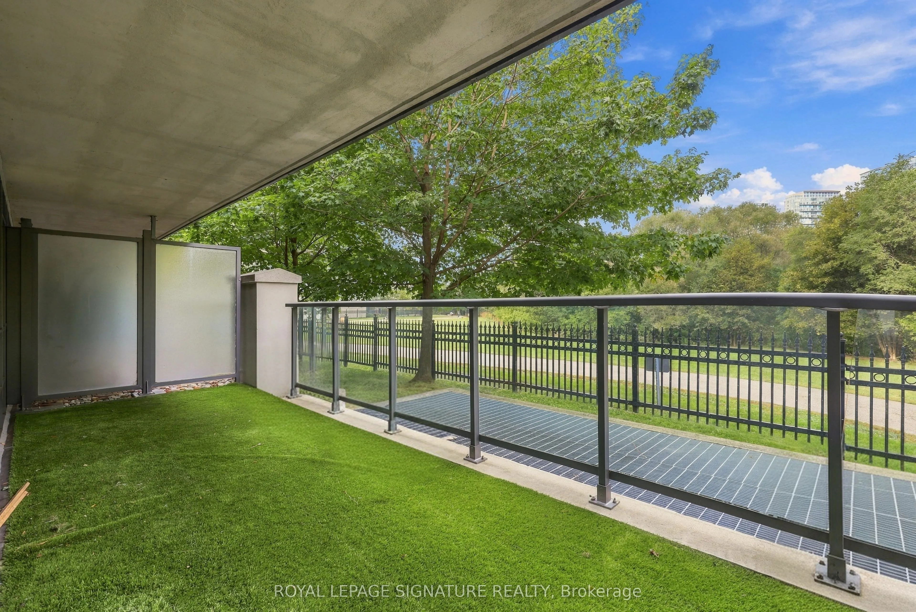 2230 Lake Shore Boulevard W #107