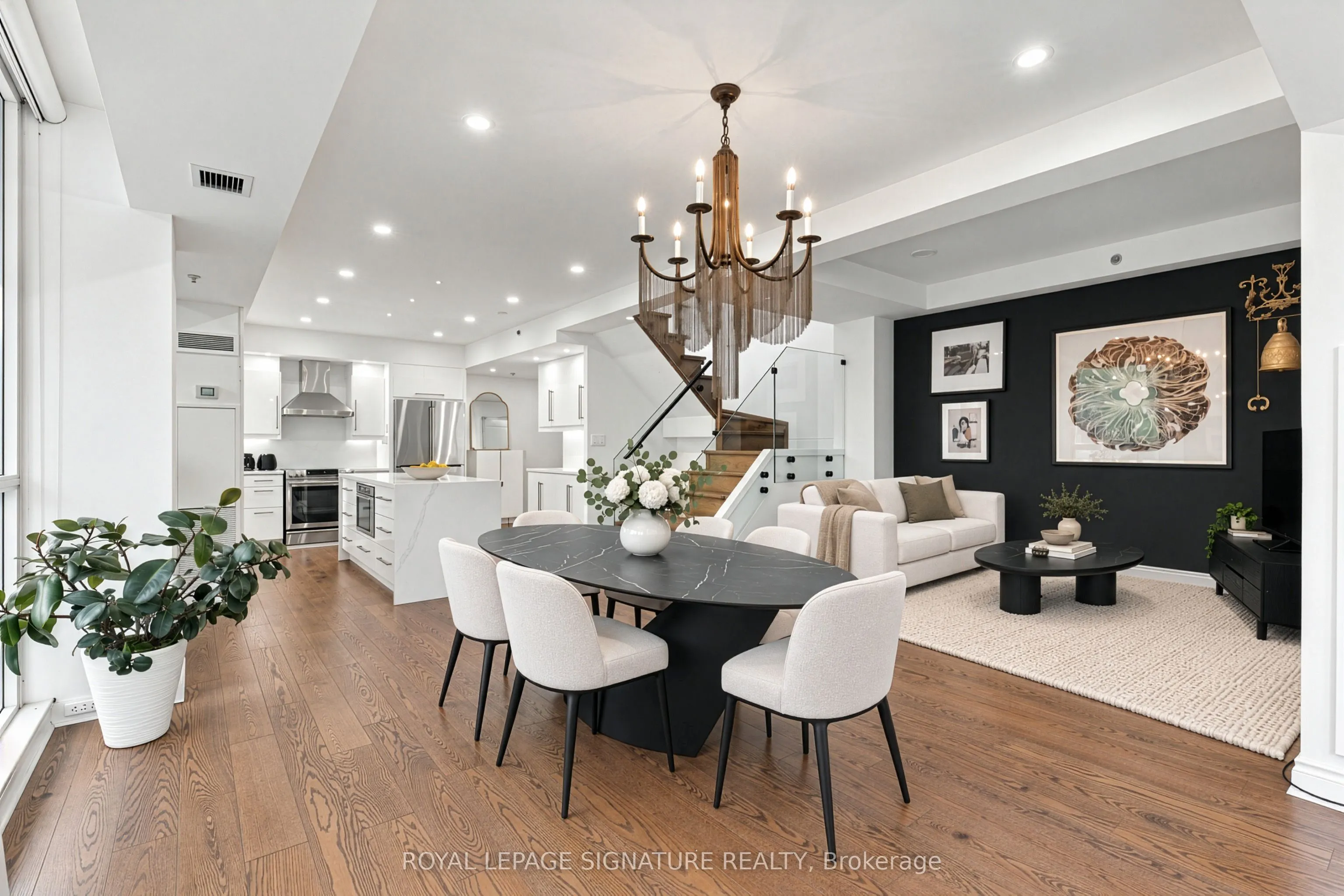 2230 Lake Shore Boulevard W #107