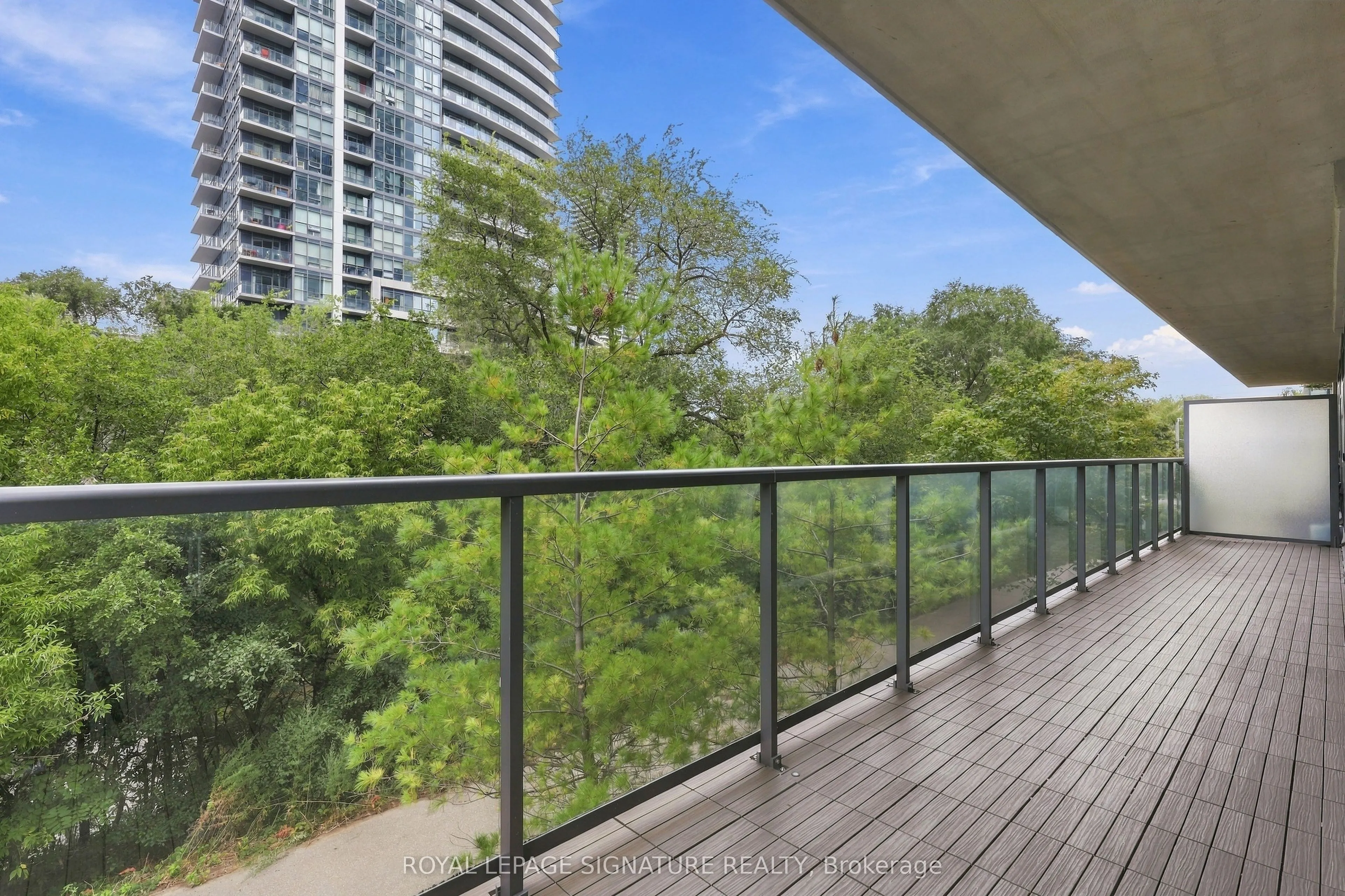 2230 Lake Shore Boulevard W #107