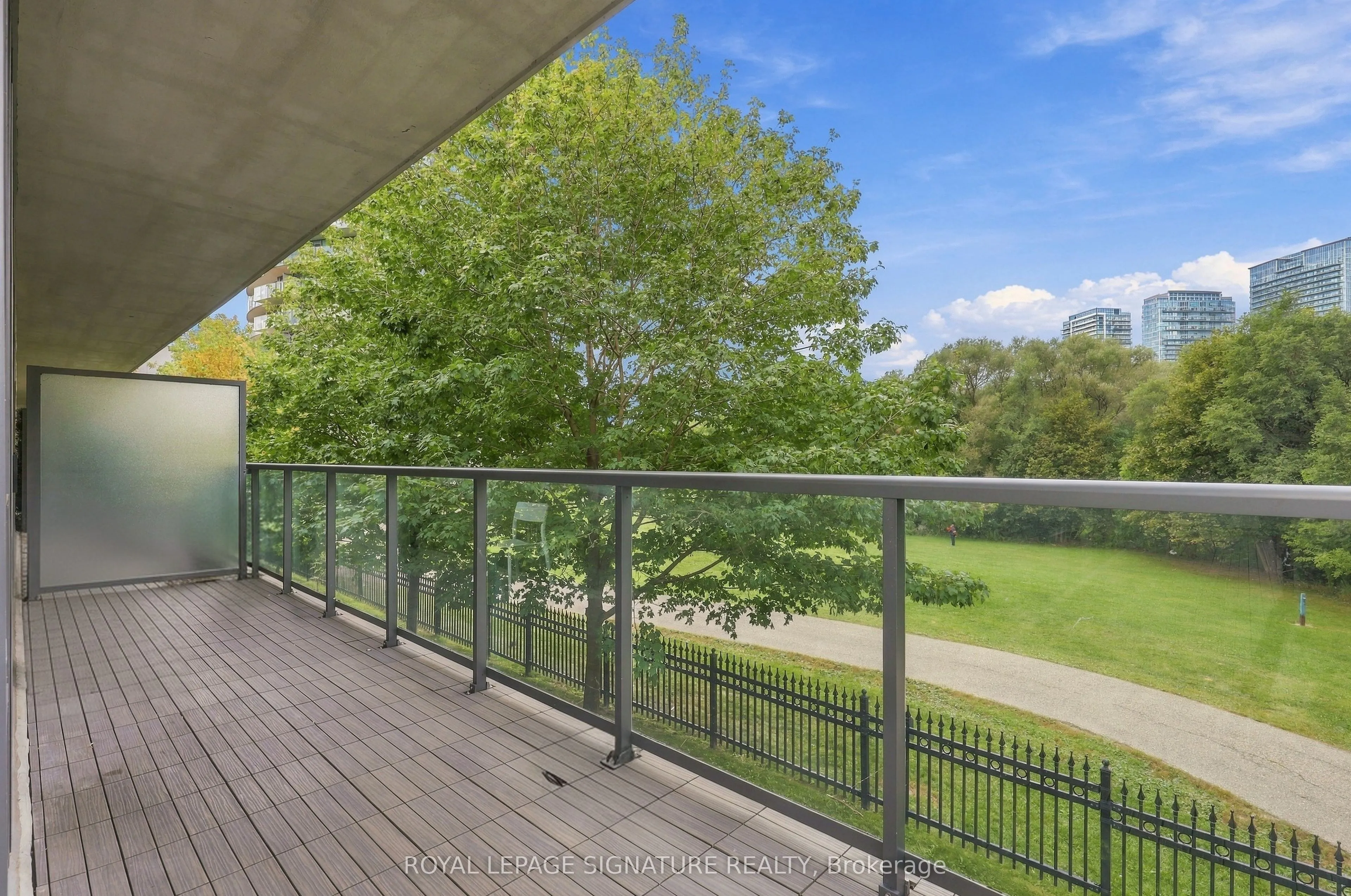 2230 Lake Shore Boulevard W #107