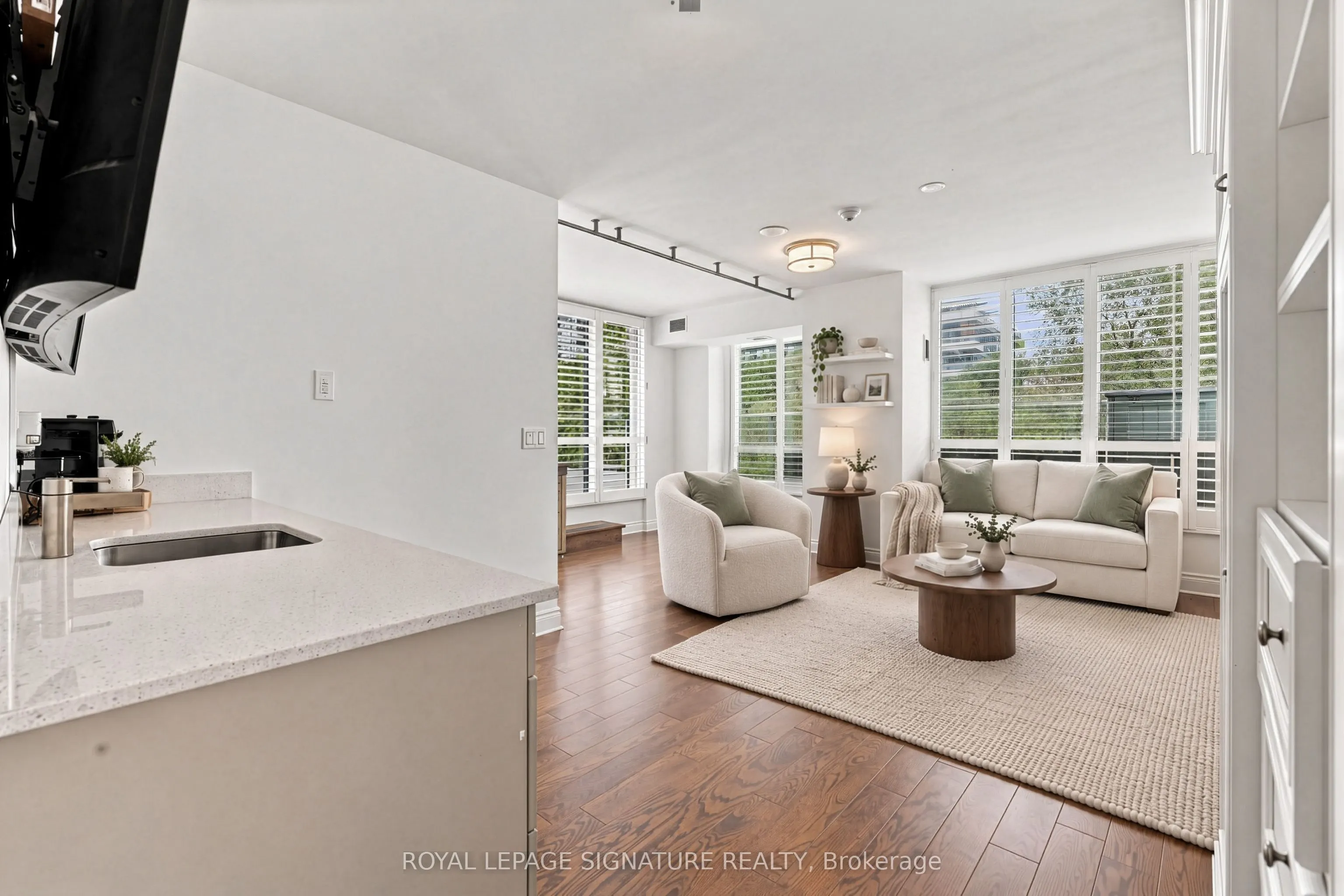 2230 Lake Shore Boulevard W #107