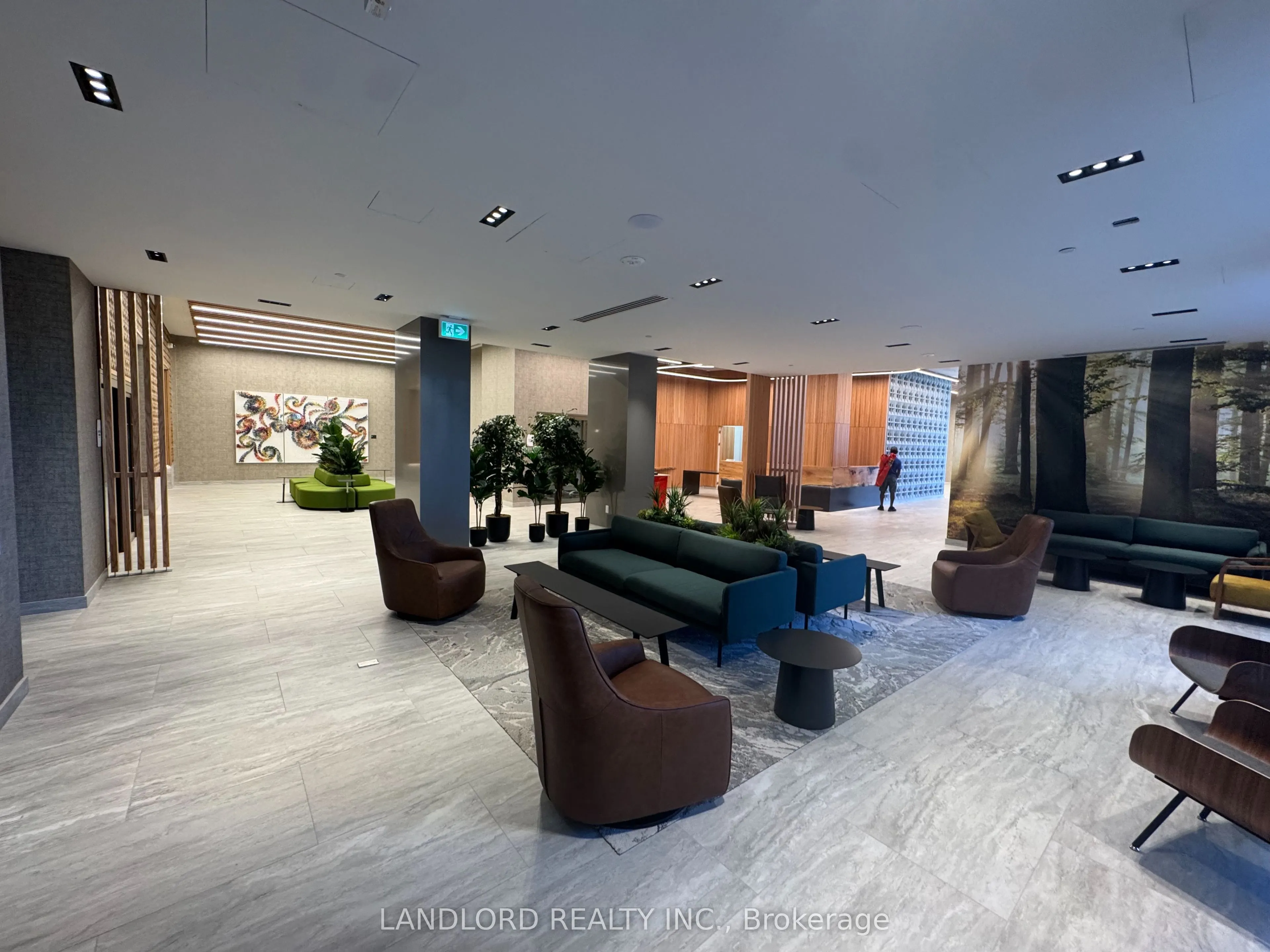 2485 Eglinton Avenue W #321