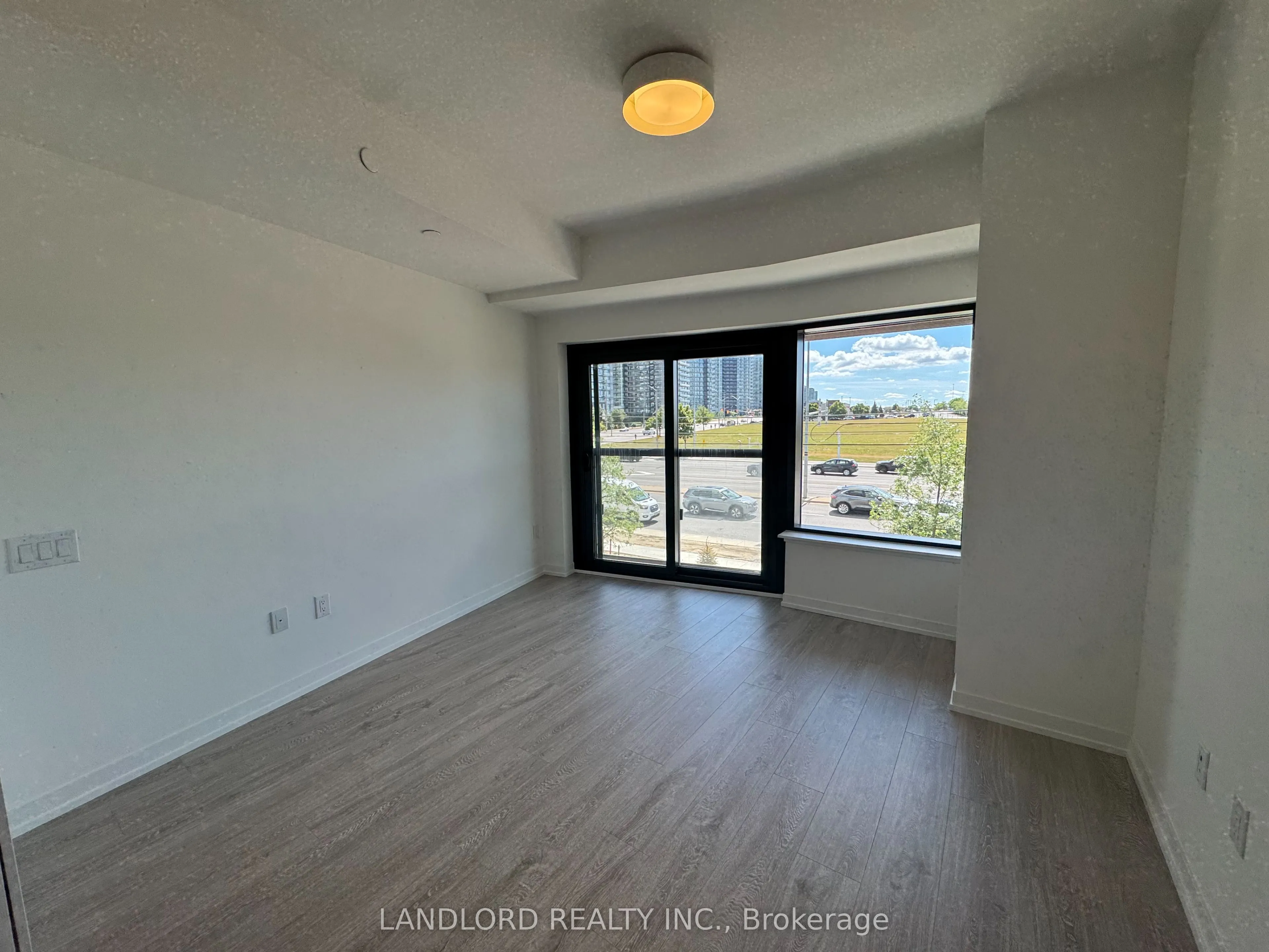 2485 Eglinton Avenue W #321